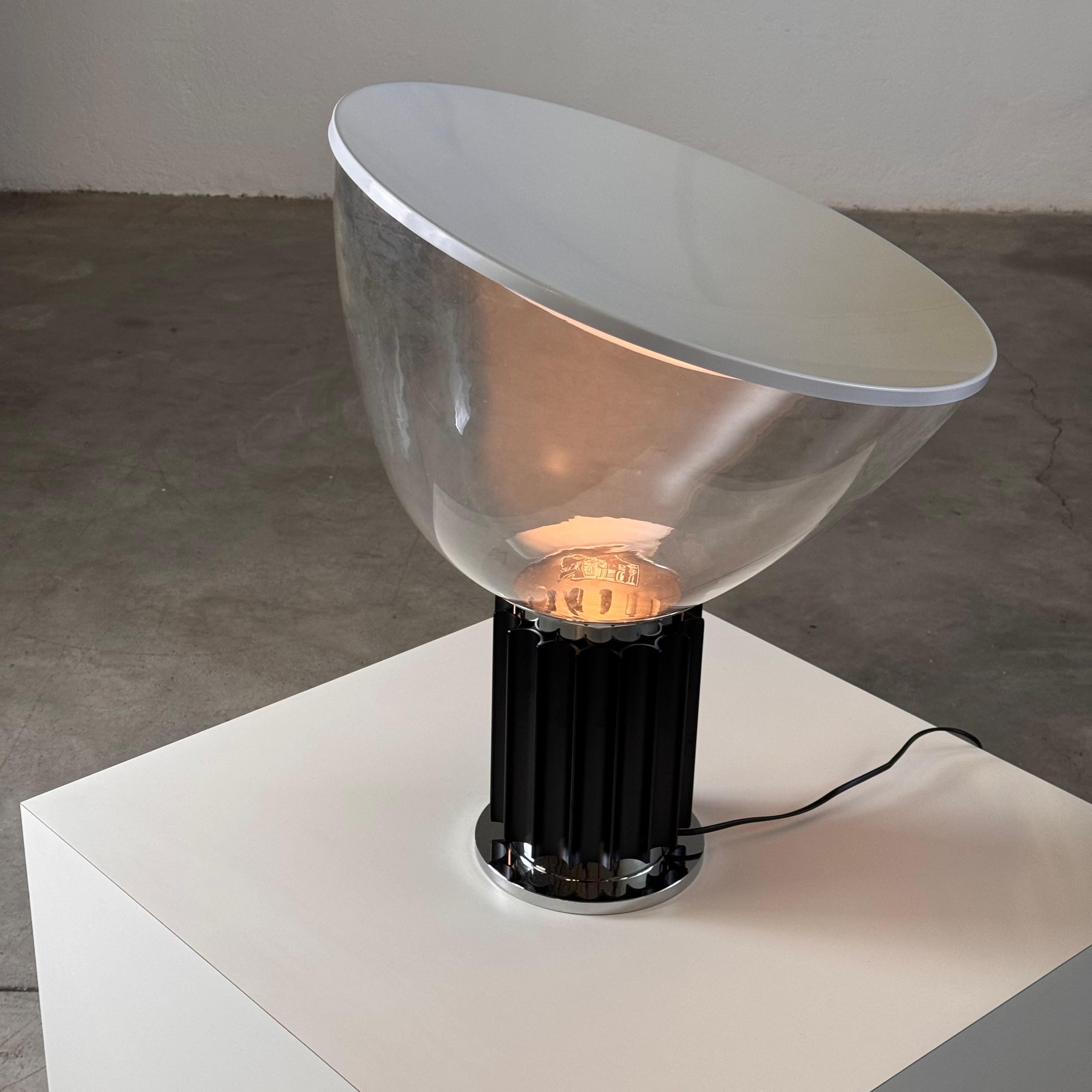 Mid-Century Modern Lampe de table iconiqueaccia d'Achille & Pier Giacomo Castiglioni pour Flos, années 1960 en vente