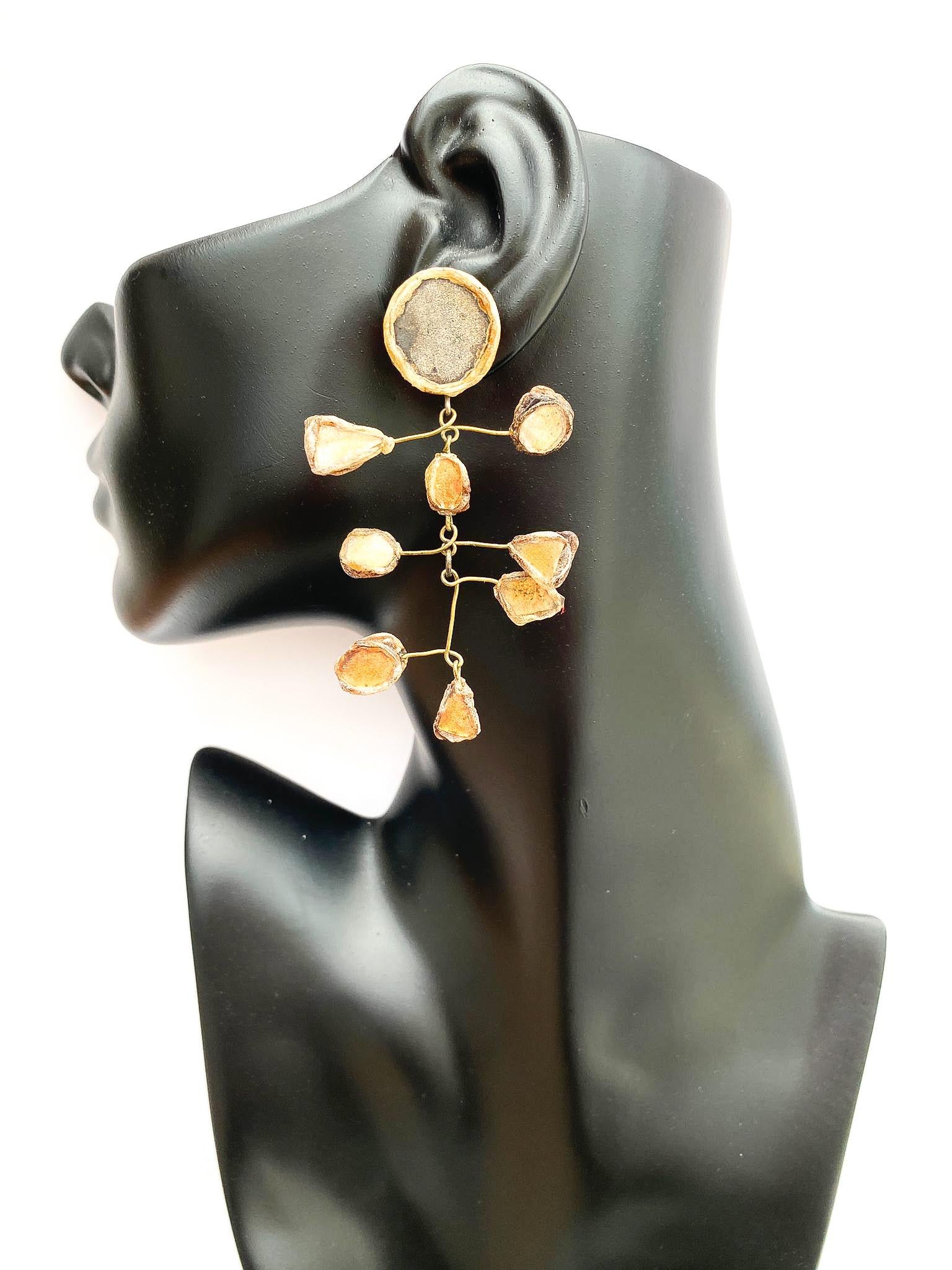 Iconic talousel and mirror 'Mobile' long drop earrings, Lone Vautrin, 1960s. In Excellent Condition For Sale In Greyabbey, County Down