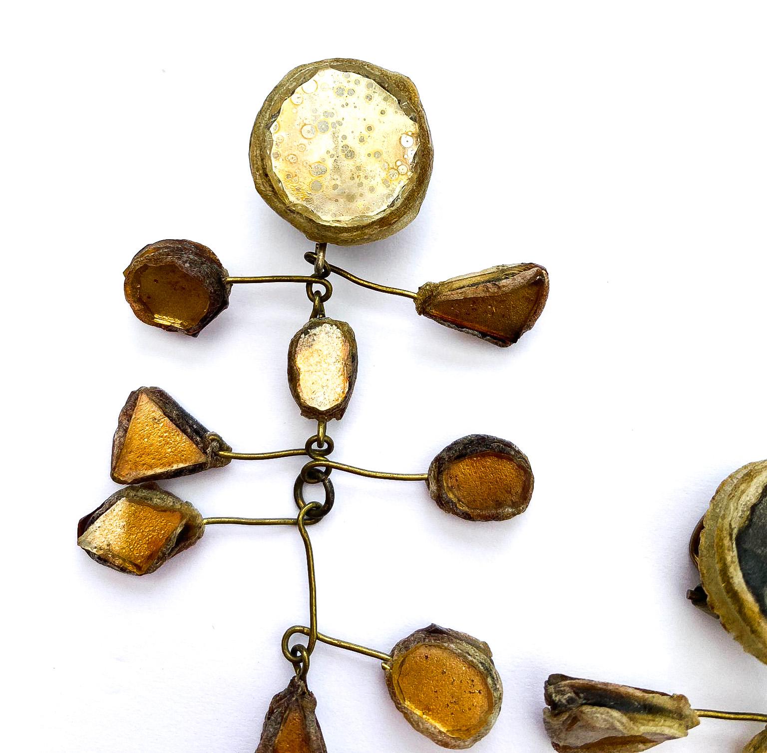 Iconic talousel and mirror 'Mobile' long drop earrings, Lone Vautrin, 1960s. For Sale 4