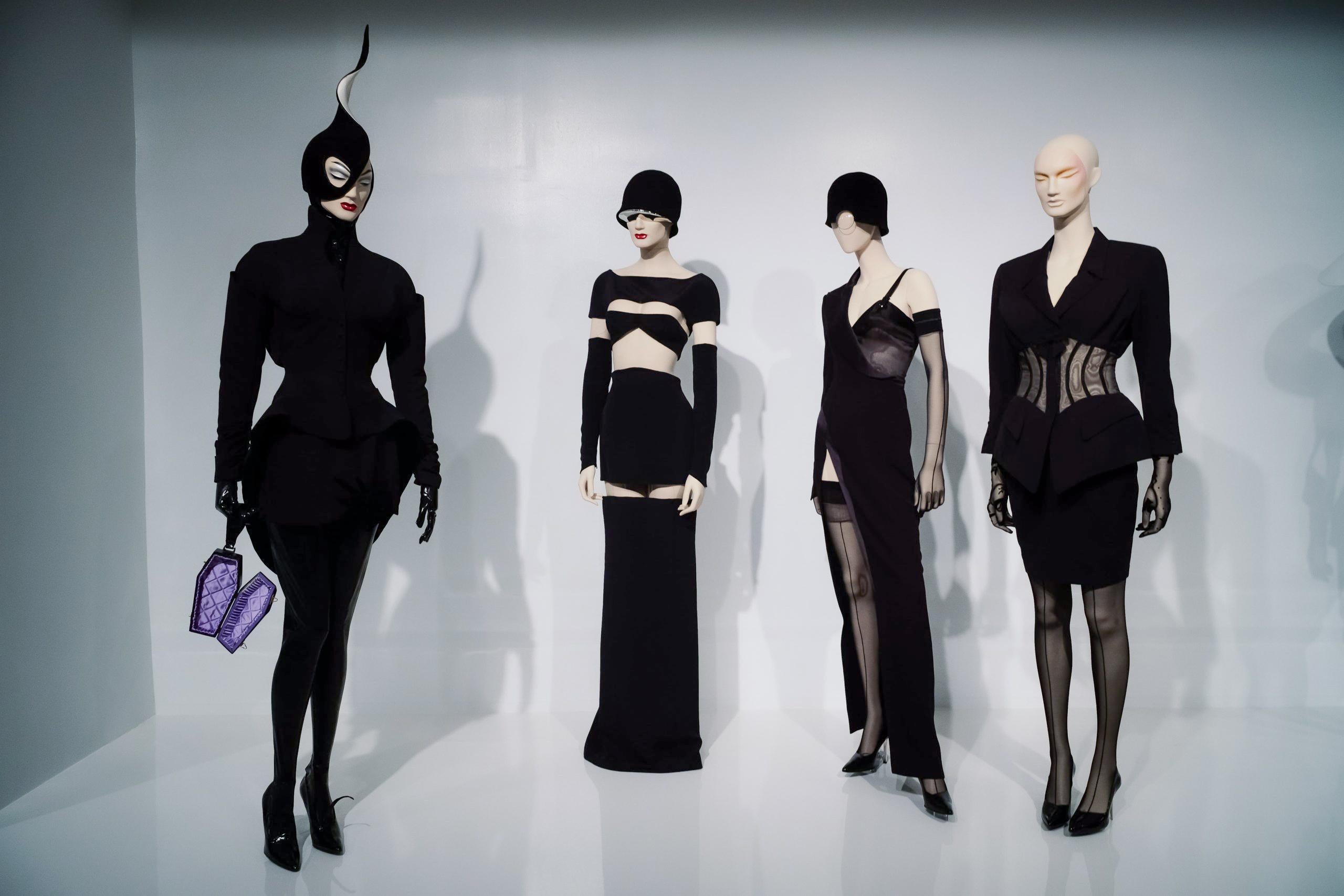 Iconic Thierry Mugler 1995 Sculptural Jacket with Sheer Boned Corset Waist In Excellent Condition For Sale In Berlin, BE