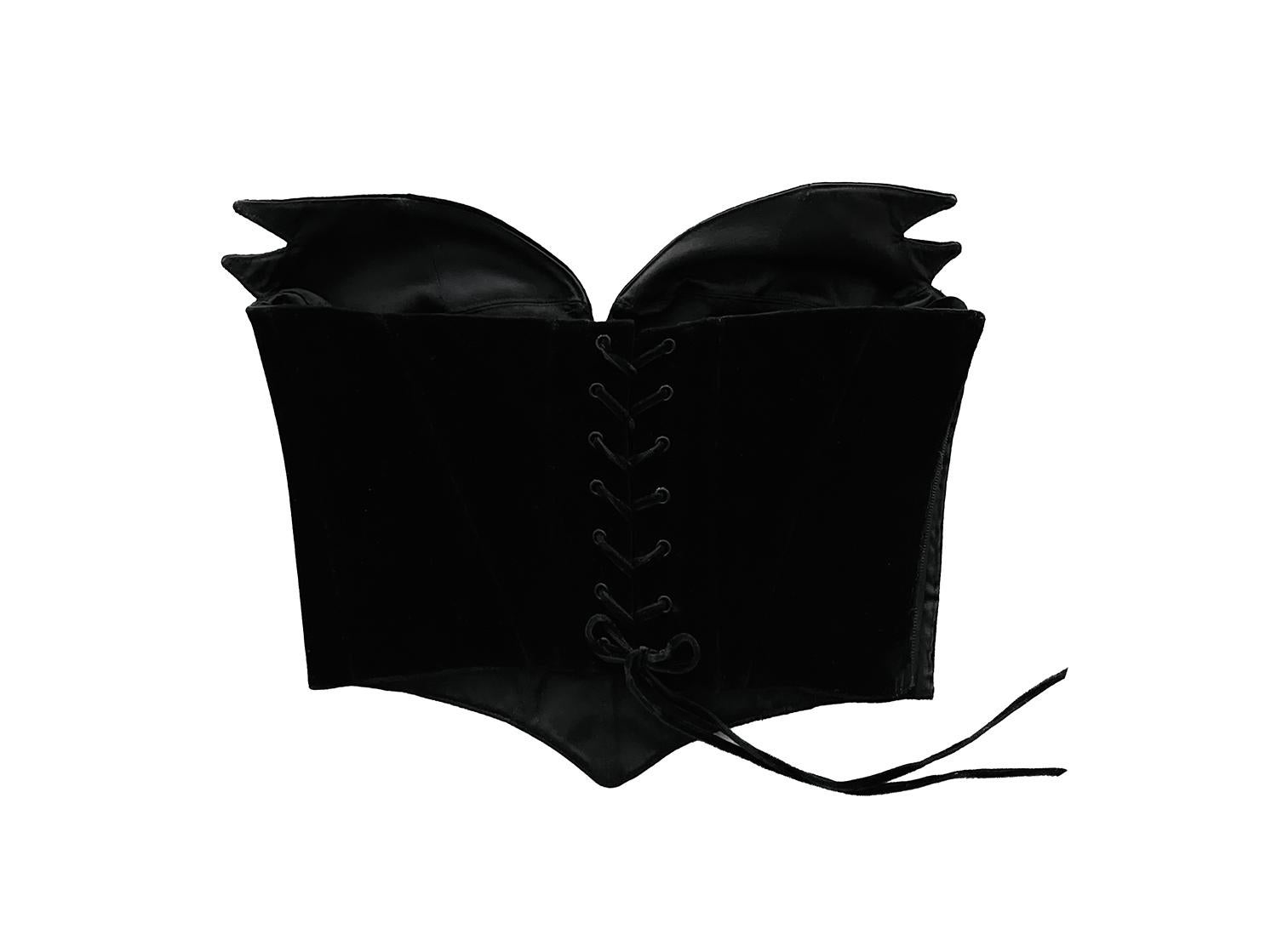 Iconic Thierry Mugler Black Velvet Bustier Top Dramatic Winged Corset Pour femmes en vente