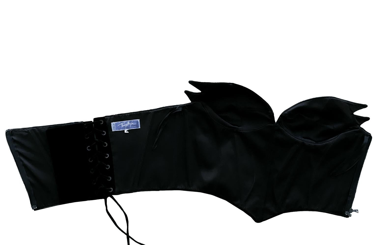 Iconic Thierry Mugler Black Velvet Bustier Top Dramatic Winged Corset en vente 3