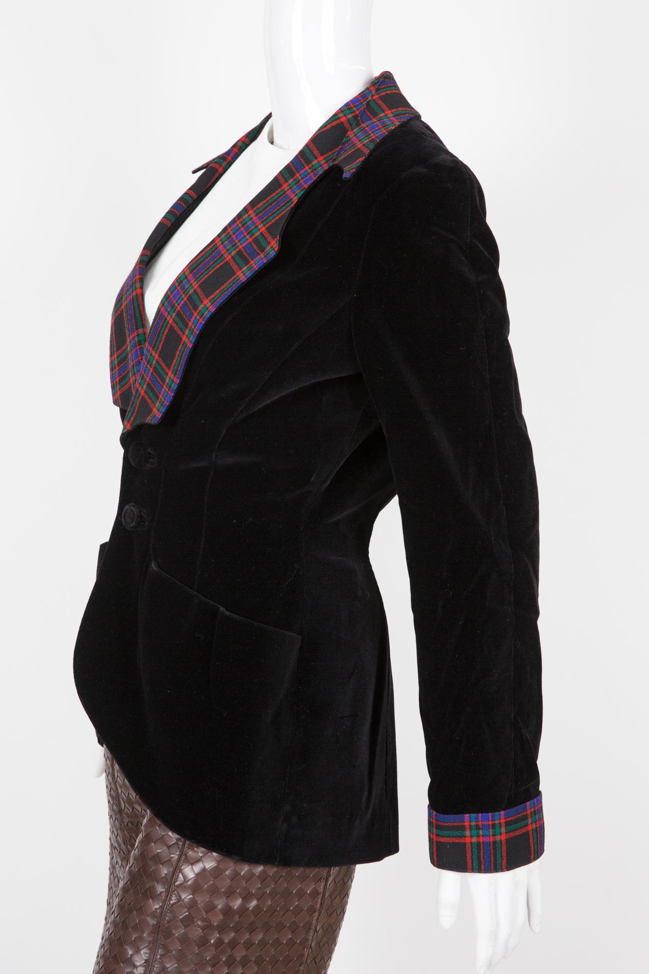 Iconic Thierry Mugler Black Velvet Jacket and Tartan Collar In Good Condition In Paris, FR
