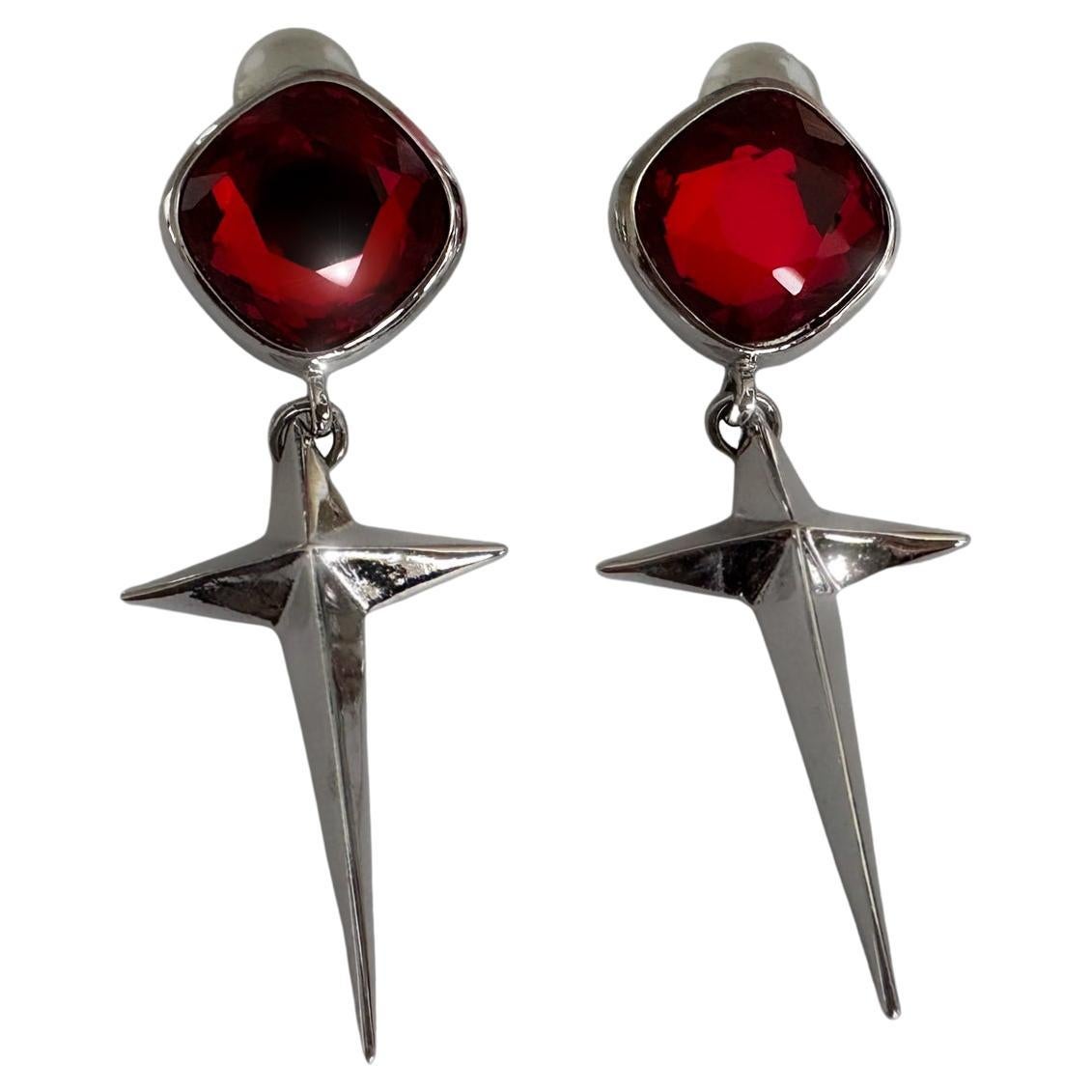 Pendientes Icónicos Thierry Mugler Raros FW 1992 Estrella Roja GLAMOUR en venta