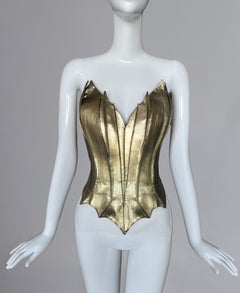 Iconique corset en or de Thierry Mugler FW 1990 Holy Grail Showstopper Mueseum