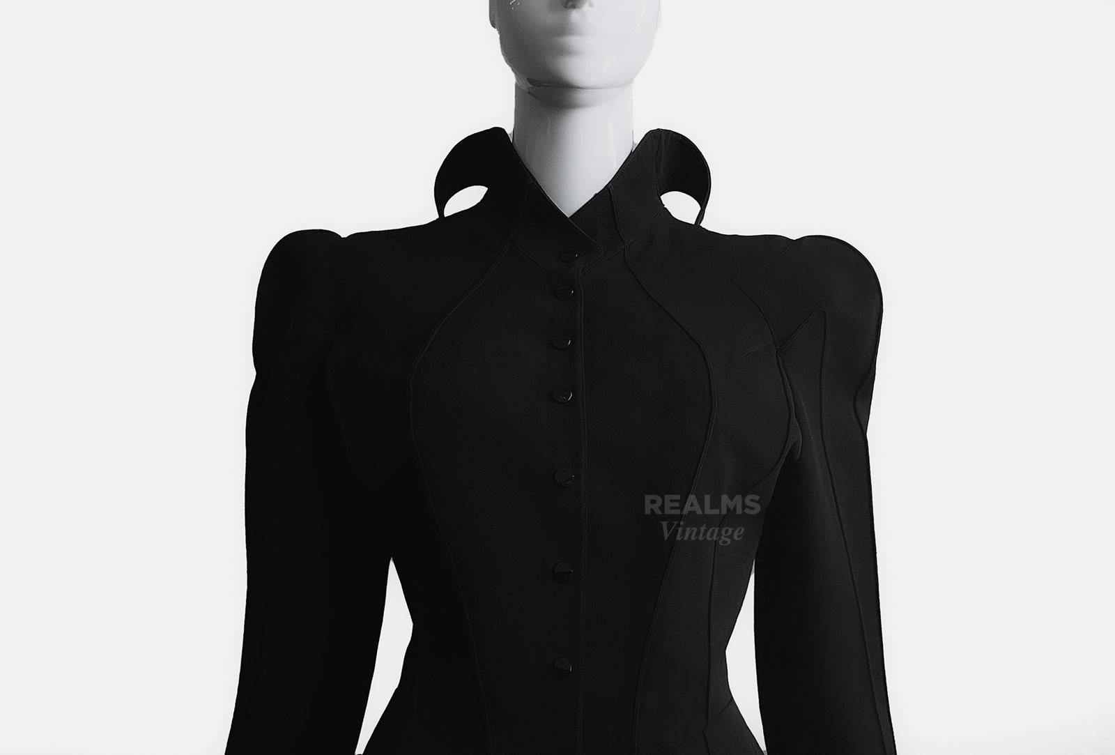 Iconic Thierry Mugler LES INFERNALES FW 1988 Dramatic Black Suit Ensemble In Excellent Condition For Sale In Berlin, BE