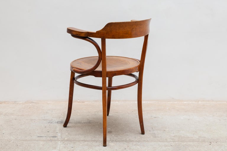 Iconic Thonet Chair Designed by Gebrüder Thonet Company at 1stDibs ...