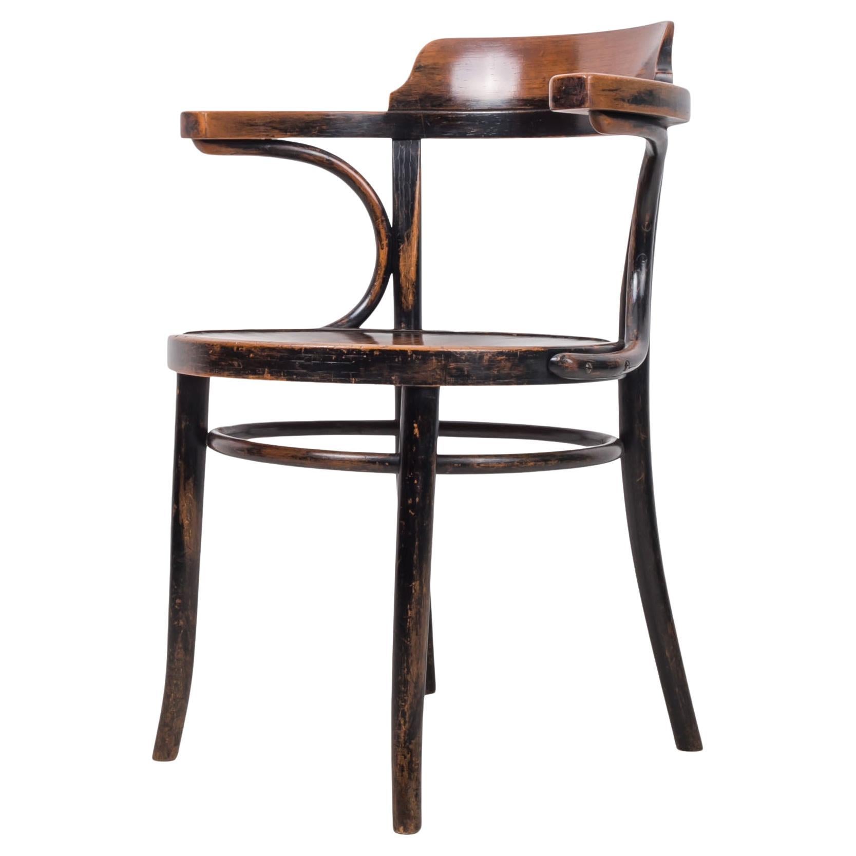 Iconic Thonet Chair Designed by M. Thonet, Bentwood, 1920s