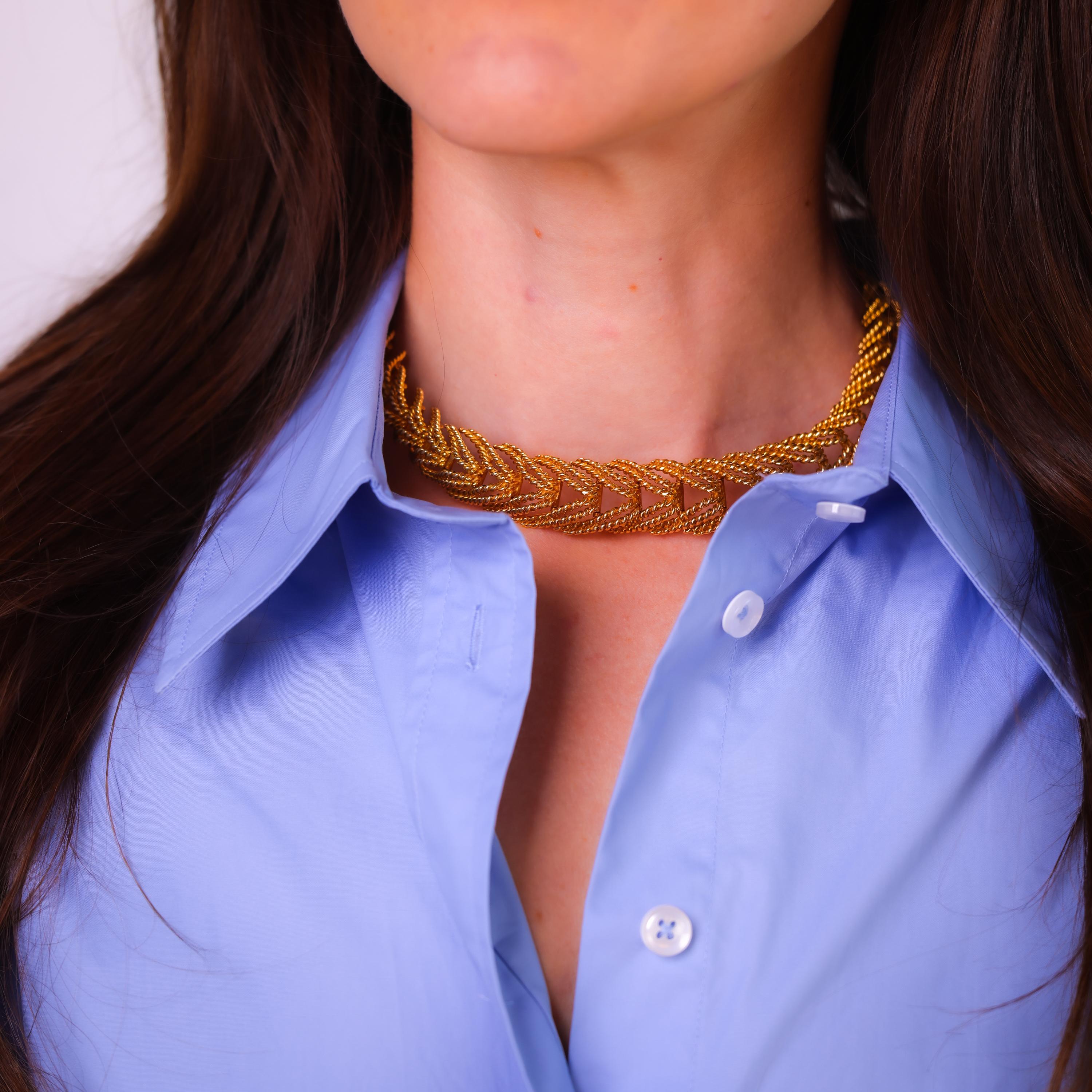 Marke: Tiffany & Co.
Metall: 18K Gelbgold 
Epoche: Vintage By
CIRCA: 1990er Jahre 
Punzierungen: Signiert, gestempelt C 1990 (CIRCA 1990), französischer Adlerkopf, Reinheitsgrad und Herstellerzeichen 
Größe: 16 Zoll in der Länge 
Gramm Gewicht: