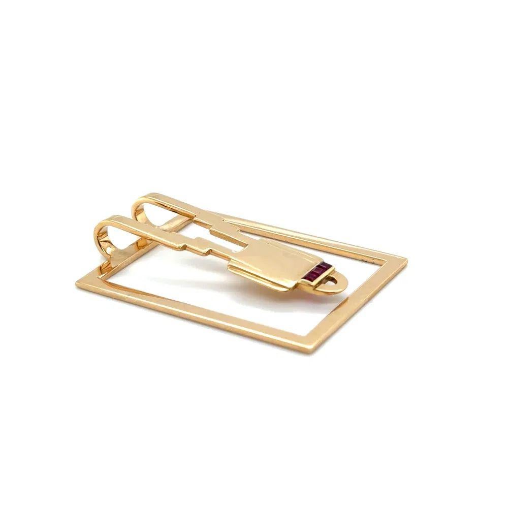 Einfach schön! Fein ausgearbeitete Retro-Ikone TIFFANY & CO 14K Gelbgold Geldscheinklammer. Akzentuiert mit Hand gesetzt 0,20tcw Französisch Cut Rubine. Maße: ca. 1,8
