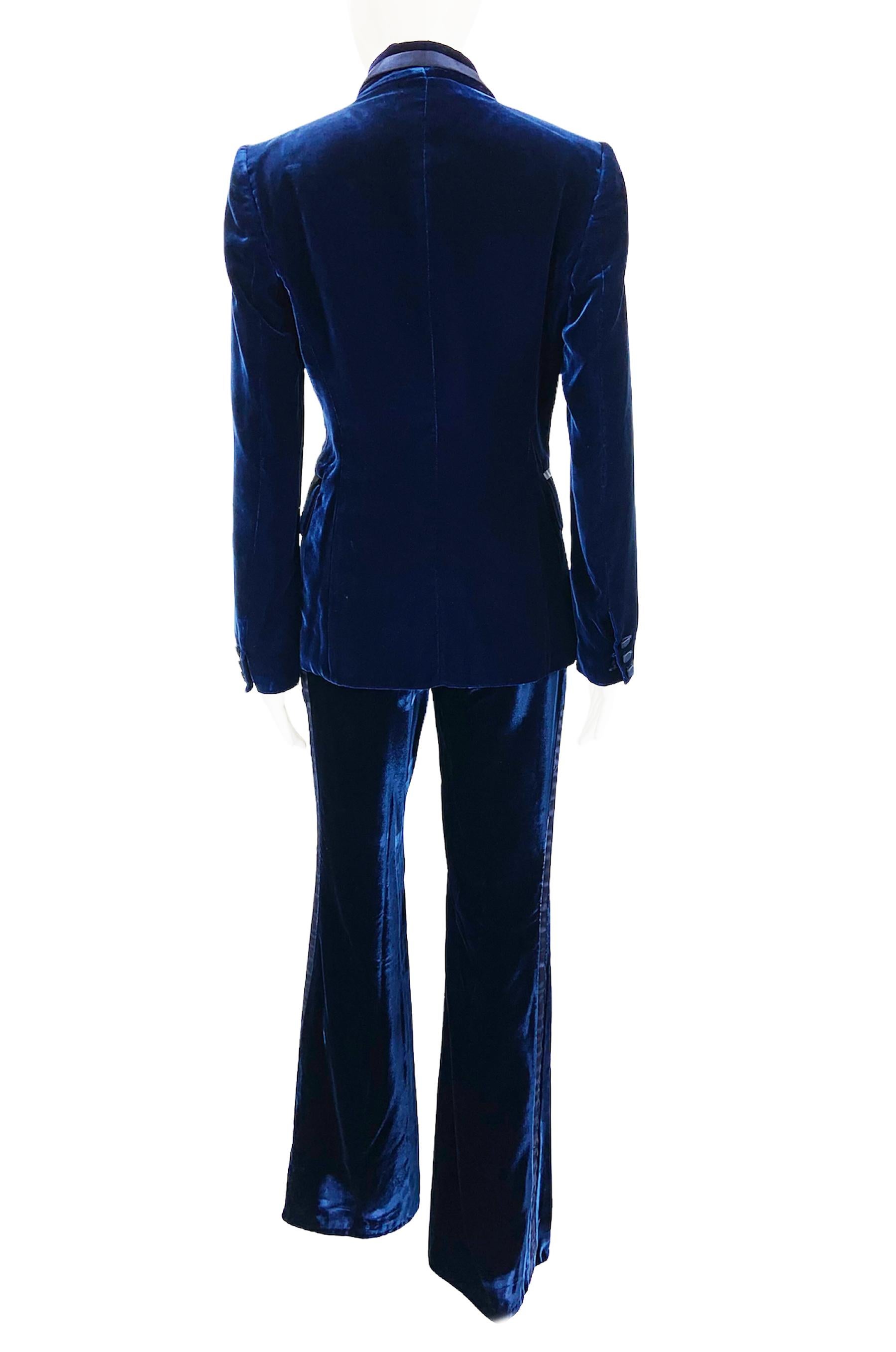 Women's Iconic Tom Ford for Gucci Runway FW 2004 Blue Velvet Tuxedo Pant Suit It 38