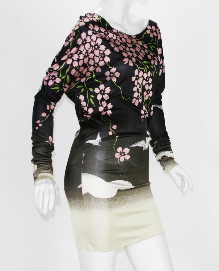 Iconic Tom Ford for Gucci SS 2003 Japanese Cherry Blossoms Mini Stretch  Dress S For Sale at 1stDibs