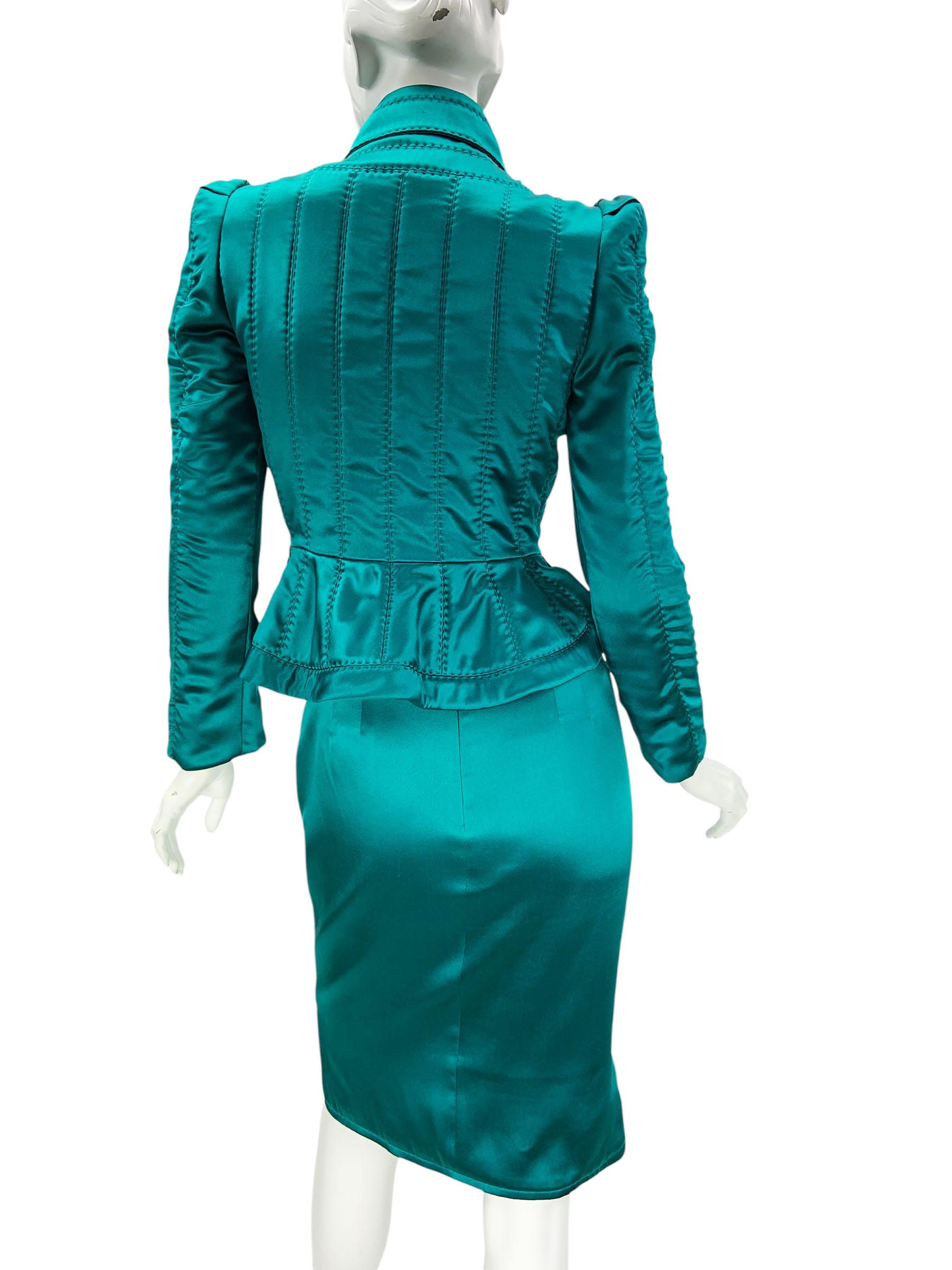 Icono Tom Ford for Yves Saint Laurent FW 2004 Falda Pagoda de Seda 3 PC Traje Fr 36 en Bueno estado para la venta en Montgomery, TX