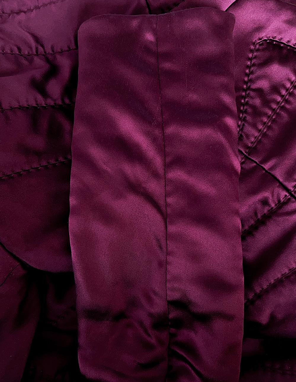 Icónico Tom Ford Yves Saint Laurent 2004 Conjunto de seda Chaqueta Pagoda Falda YSL en venta 7