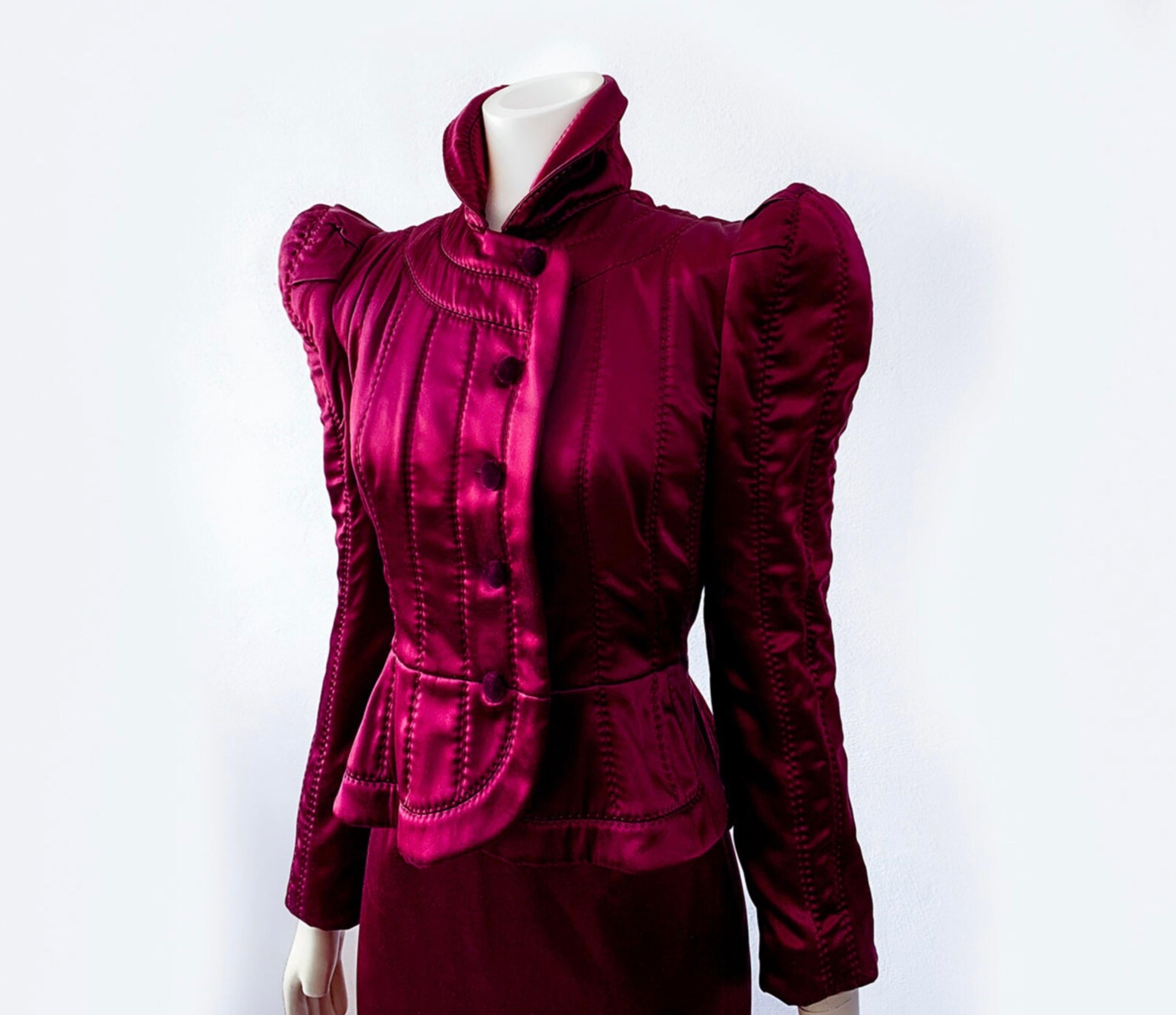 Women's Iconic Tom Ford Yves Saint Laurent 2004 Silk Ensemble Pagoda Jacket Skirt YSL For Sale