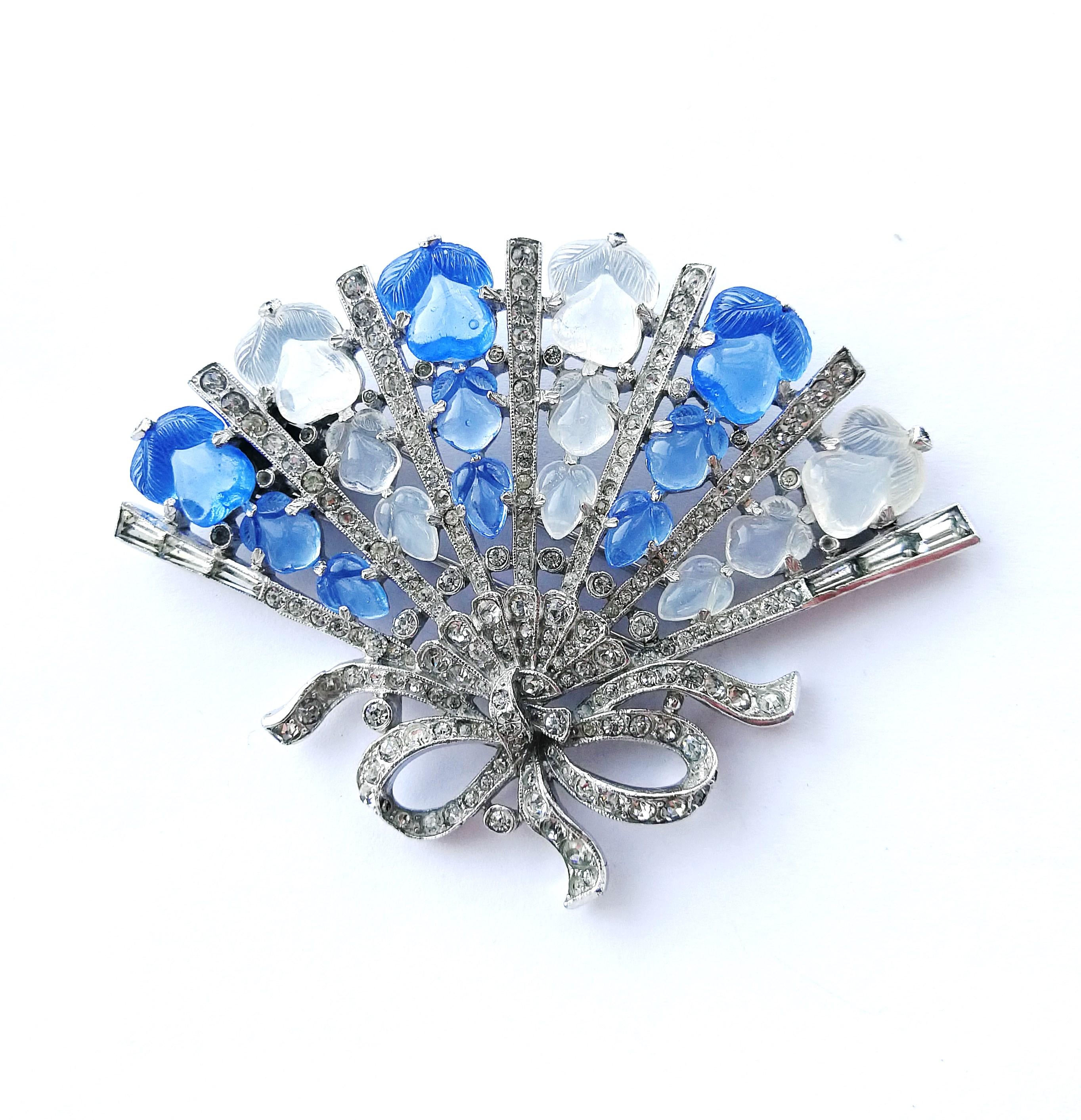 Women's Iconic and important Cartier style 'fan' brooch, Trifari, USA, 1950s
