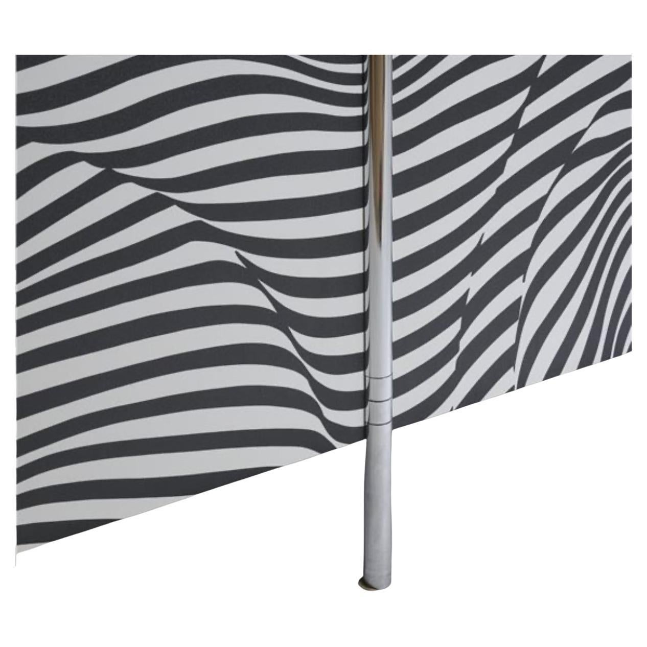 Postmoderne Iconic Trix & Robert Haussmann Amor Stripe 12 “Zebra” Credenza by Wogg en vente
