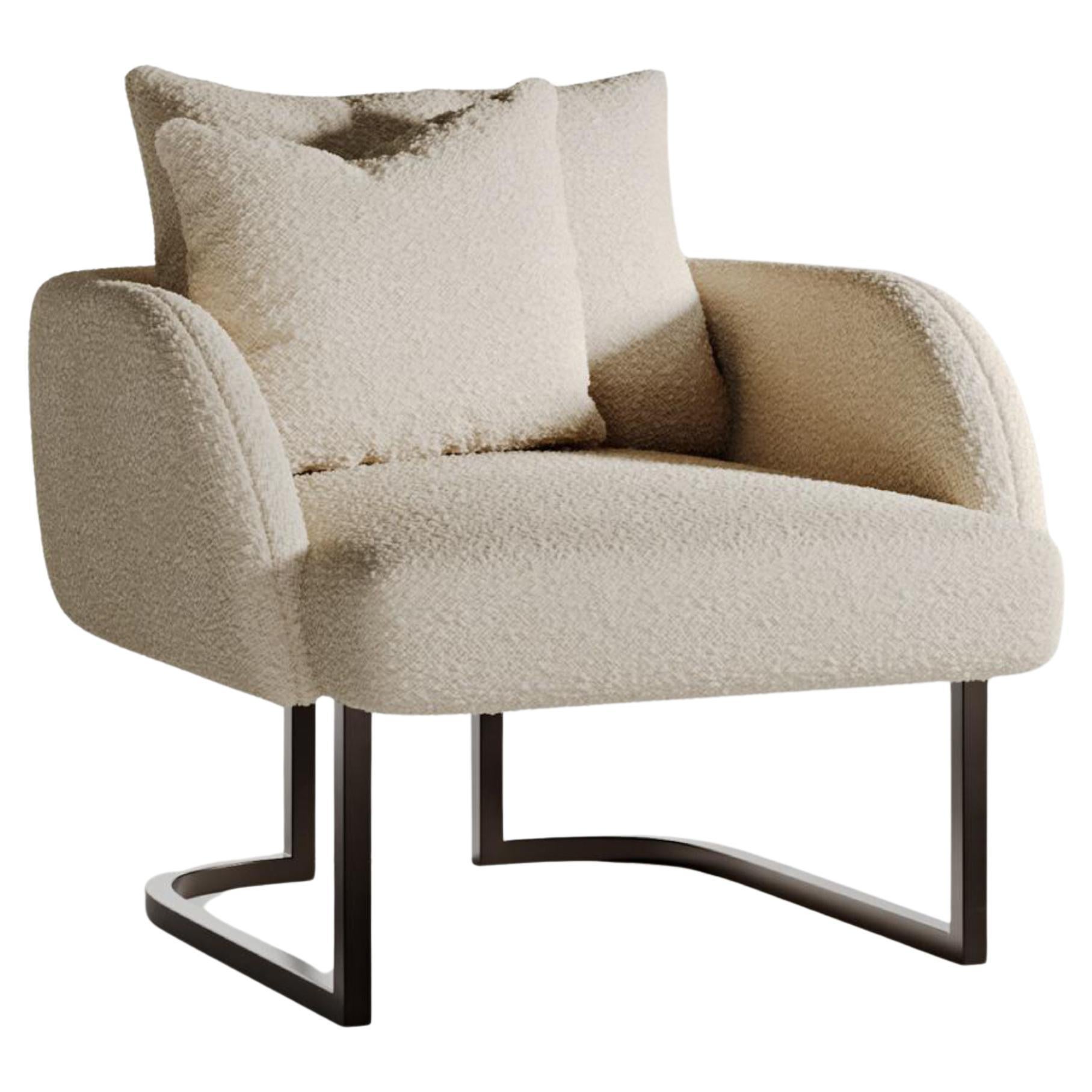 Iconic Upholstery and Wood " Artisan " Silla Ocasional