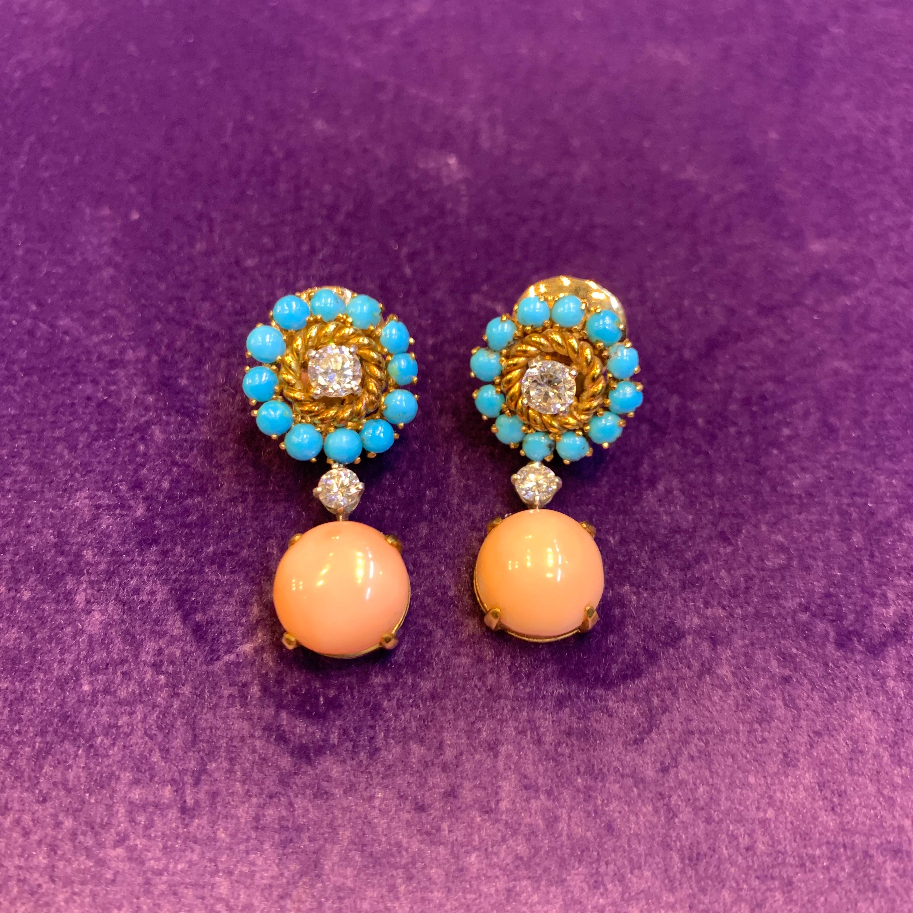 Van Cleef & Arpels Parure collier et boucles d'oreilles emblématiques en corail et turquoise en vente 8