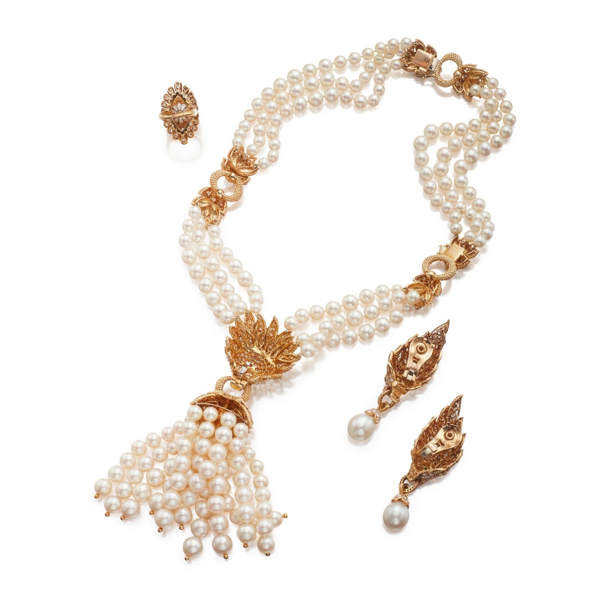 Iconic Van Cleef & Arpels Pearl and Diamond Lion Necklace, Earrings and Ring Set 1