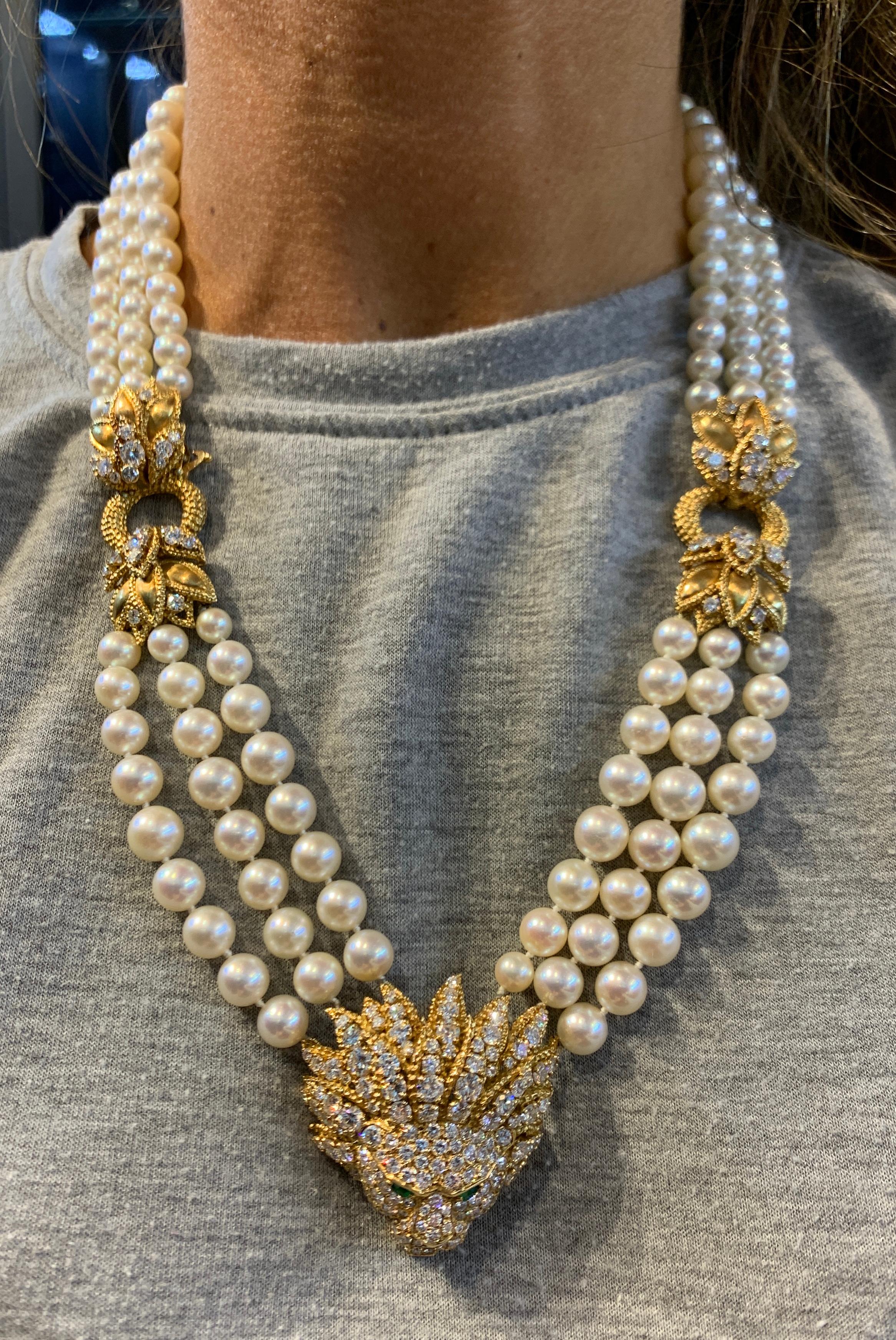 Iconic Van Cleef & Arpels Pearl and Diamond Lion Necklace, Earrings and Ring Set 3