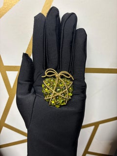 Iconic Verdura Wrapped Heart Peridot Brooch