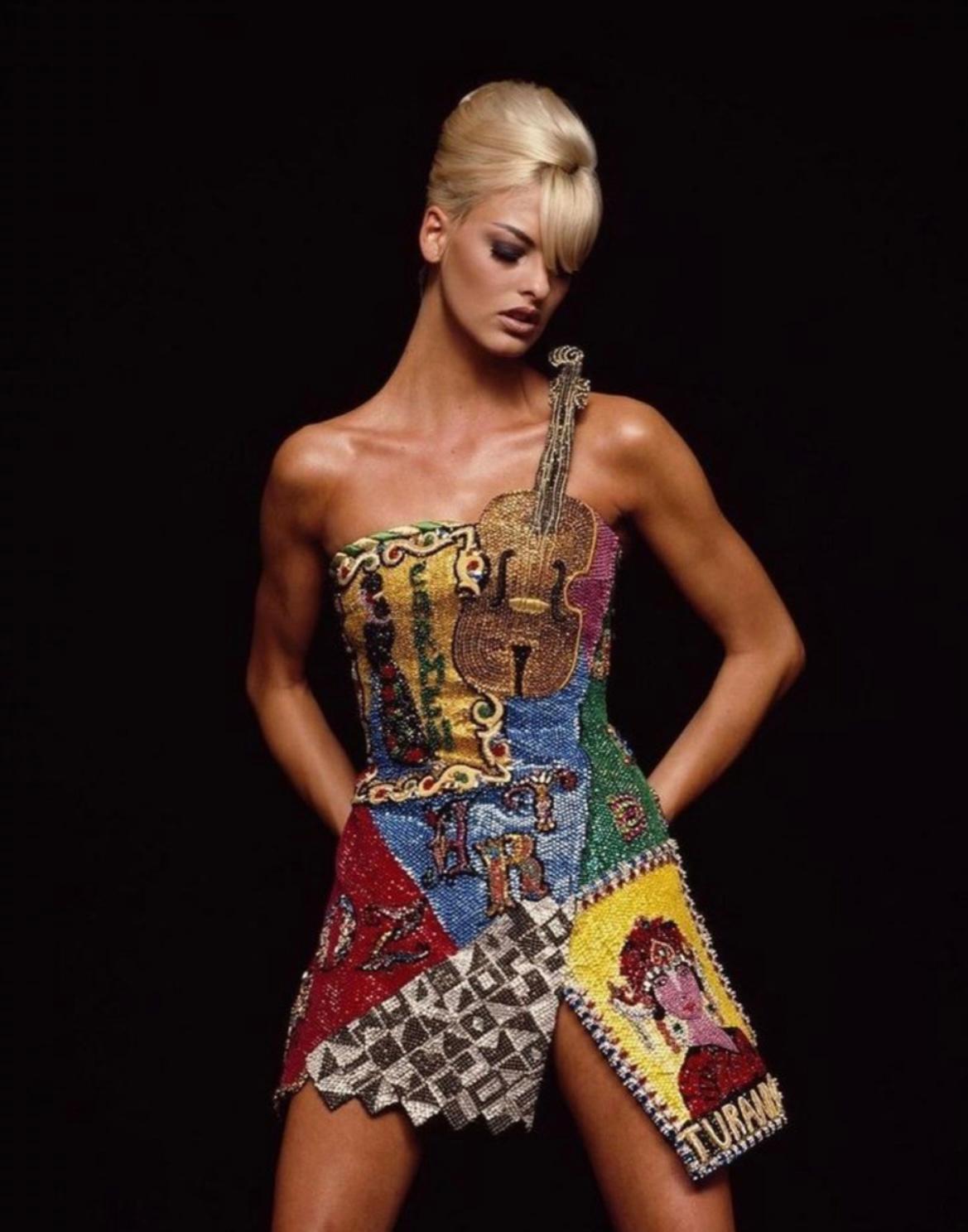 Iconic Versace Couture Printed stretch Leggings Pants, Fall-Winter 1991  For Sale 14