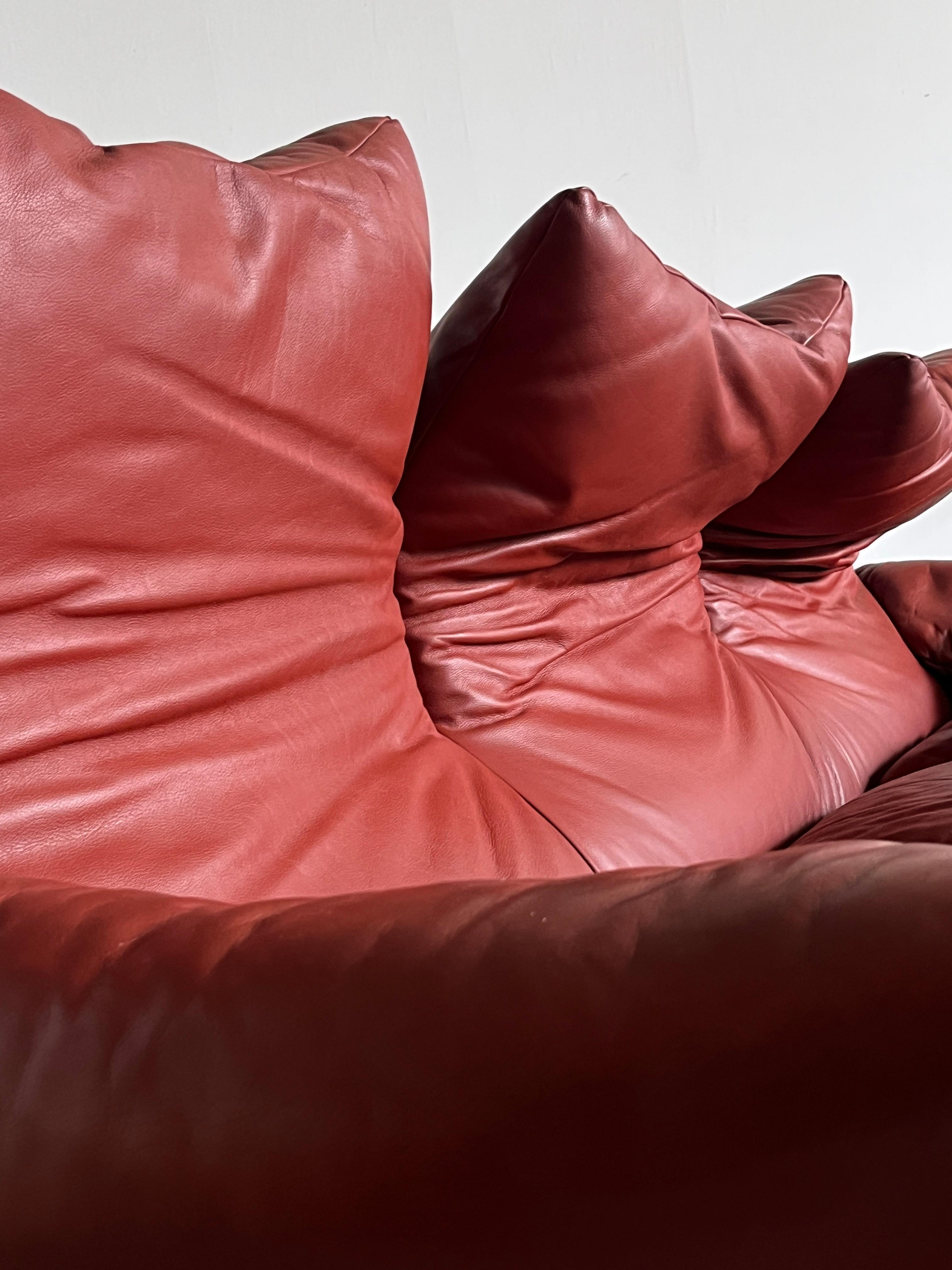 Ikonisches Vico Magistretti 'Maralunga' Dreisitzer-Sofa für Cassina, 1990er Jahre Italien im Angebot 1