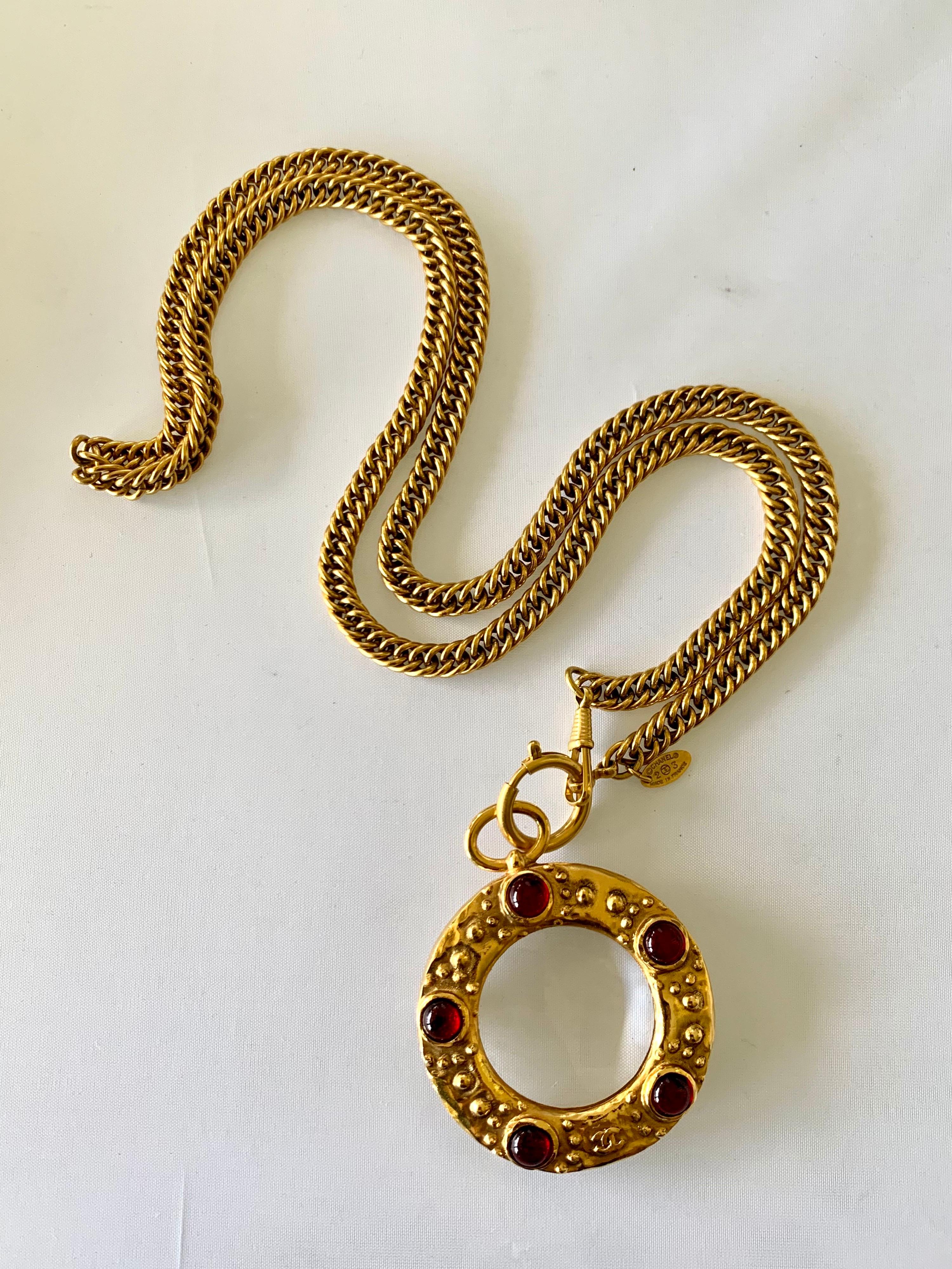 magnifying glass necklace vintage