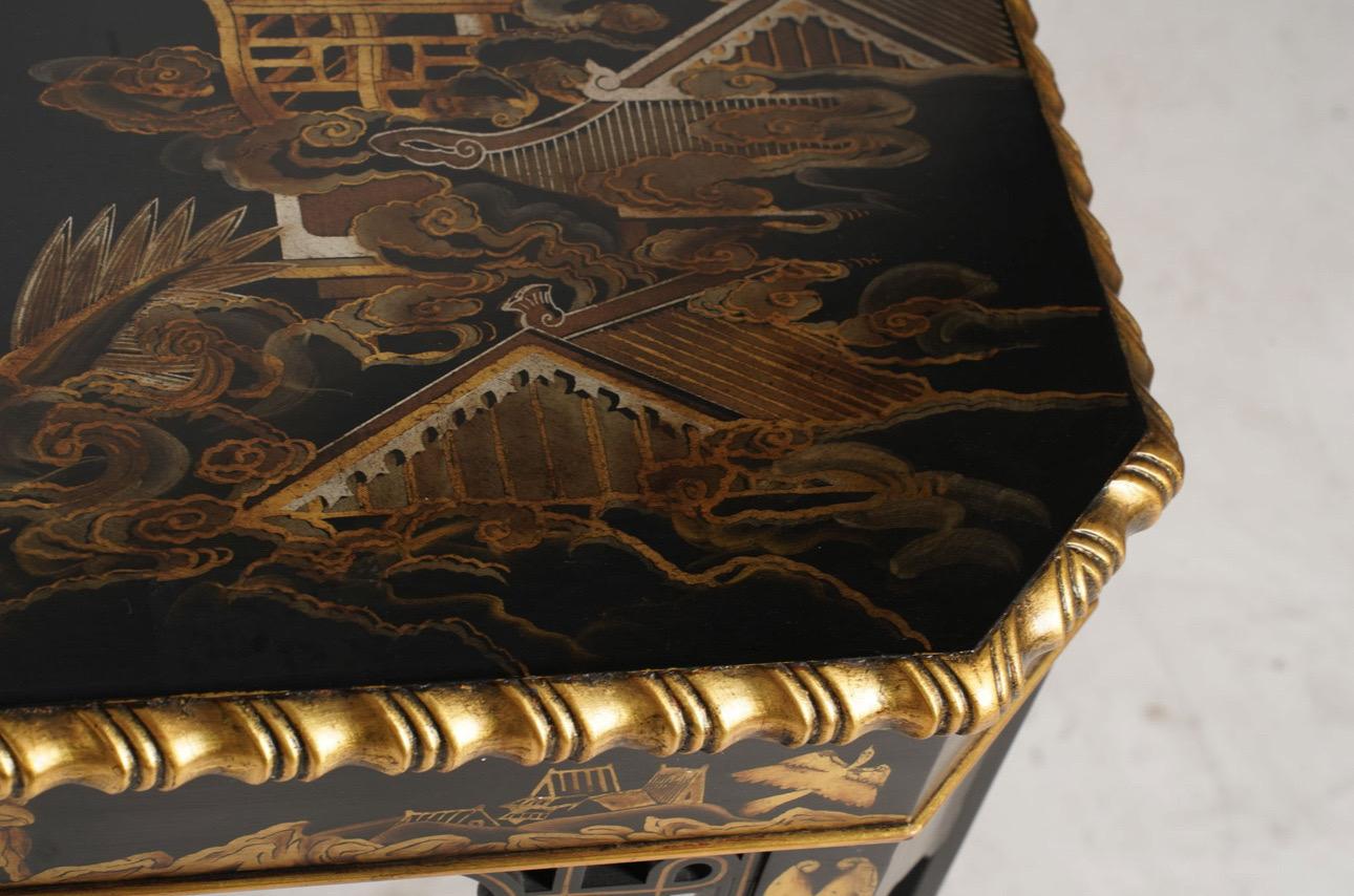 Iconic Vintage Chinese Chippendale Side Tables from John Widdicomb For Sale 5