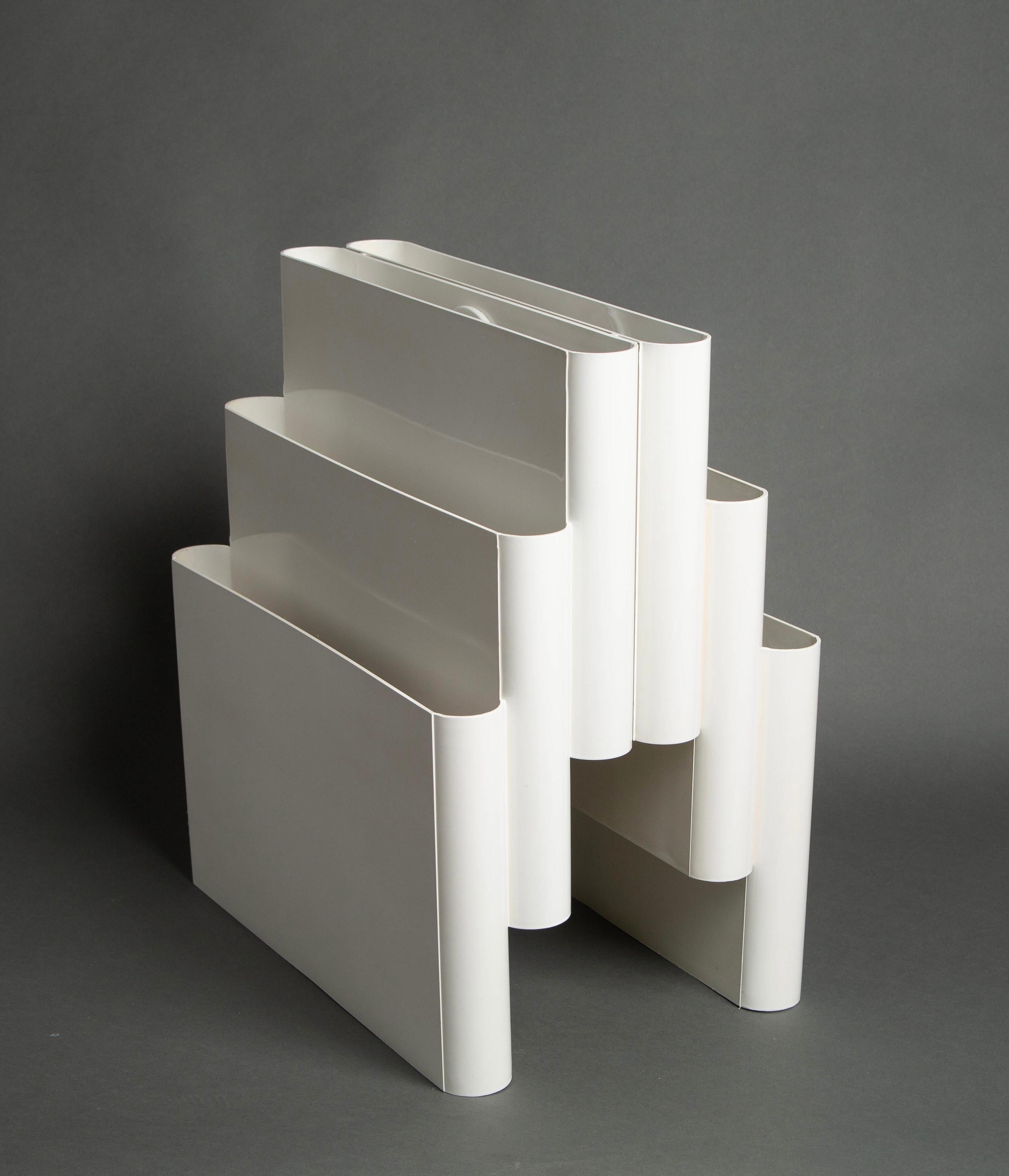 Ikonisches Vintage-Design: Zeitschriftenständer 4675 von Giotto Stoppino für Kartell, Italien im Angebot 1
