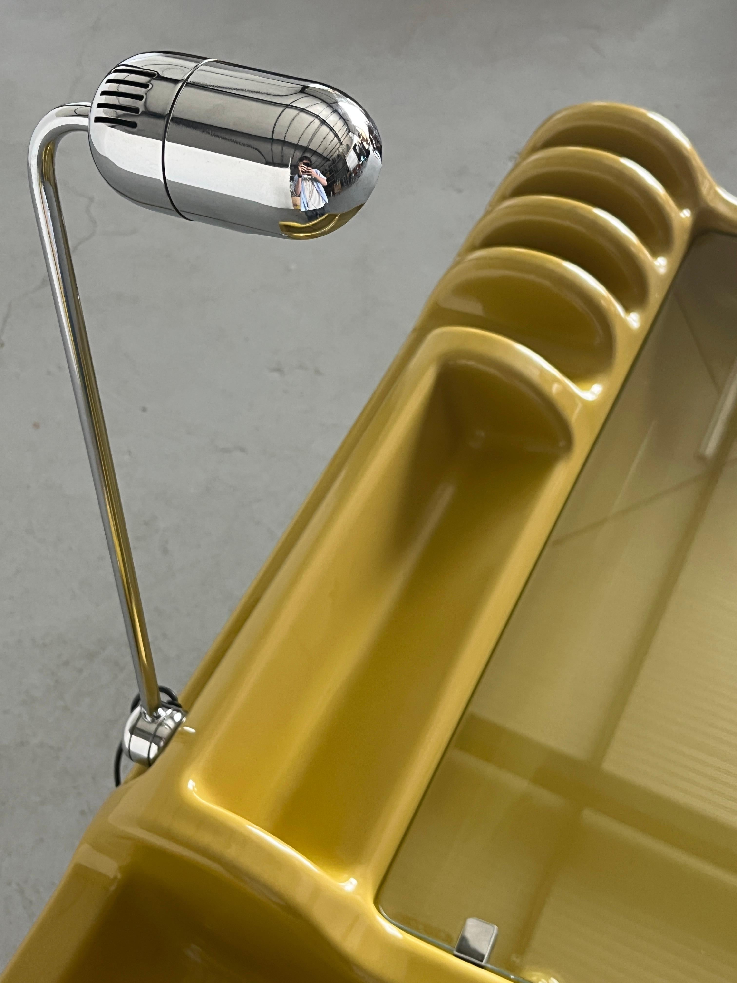 Iconic Vintage ‘Orix’ Multi-Purpose Desk with Lamp by Parigi & Prina for Molteni For Sale 1