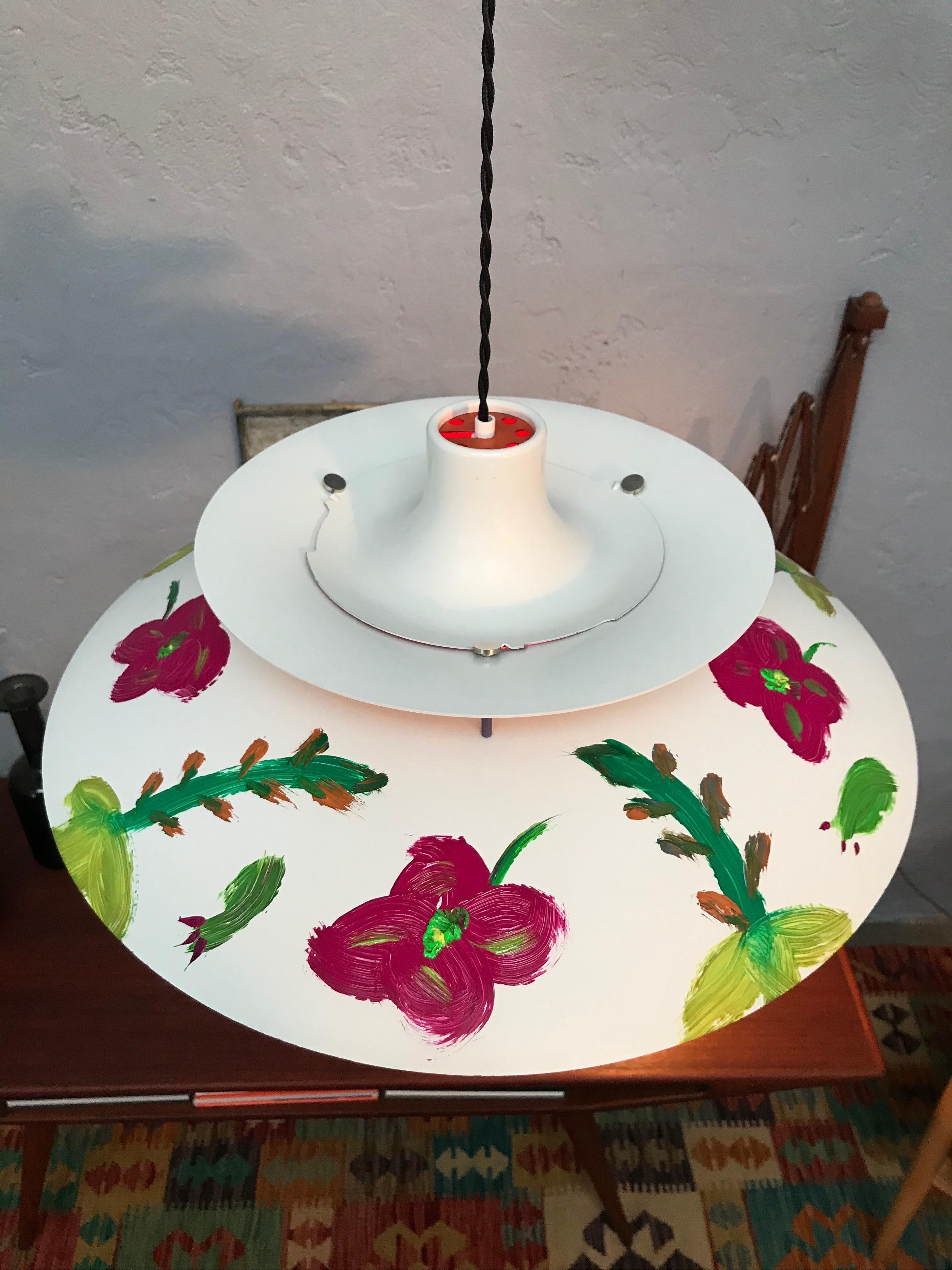 Mid-20th Century Iconic Vintage PH5 Chandelier for L. Poulsen of DK in White with Art Work For Sale