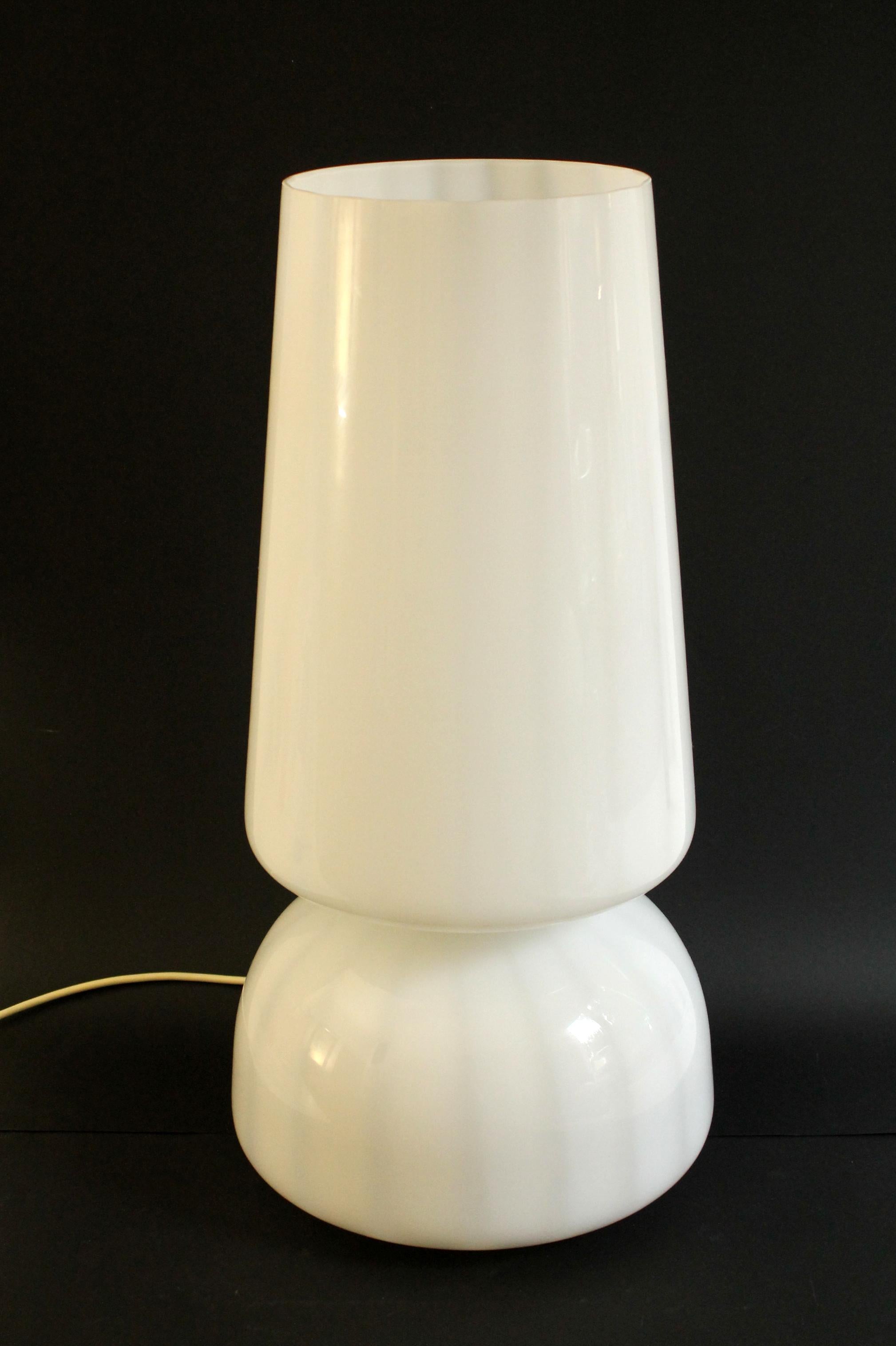 Iconic Vintage table lamp (60cm height) by Veluce 70's Murano Table Glass Lamp  In Excellent Condition In Firenze, FI