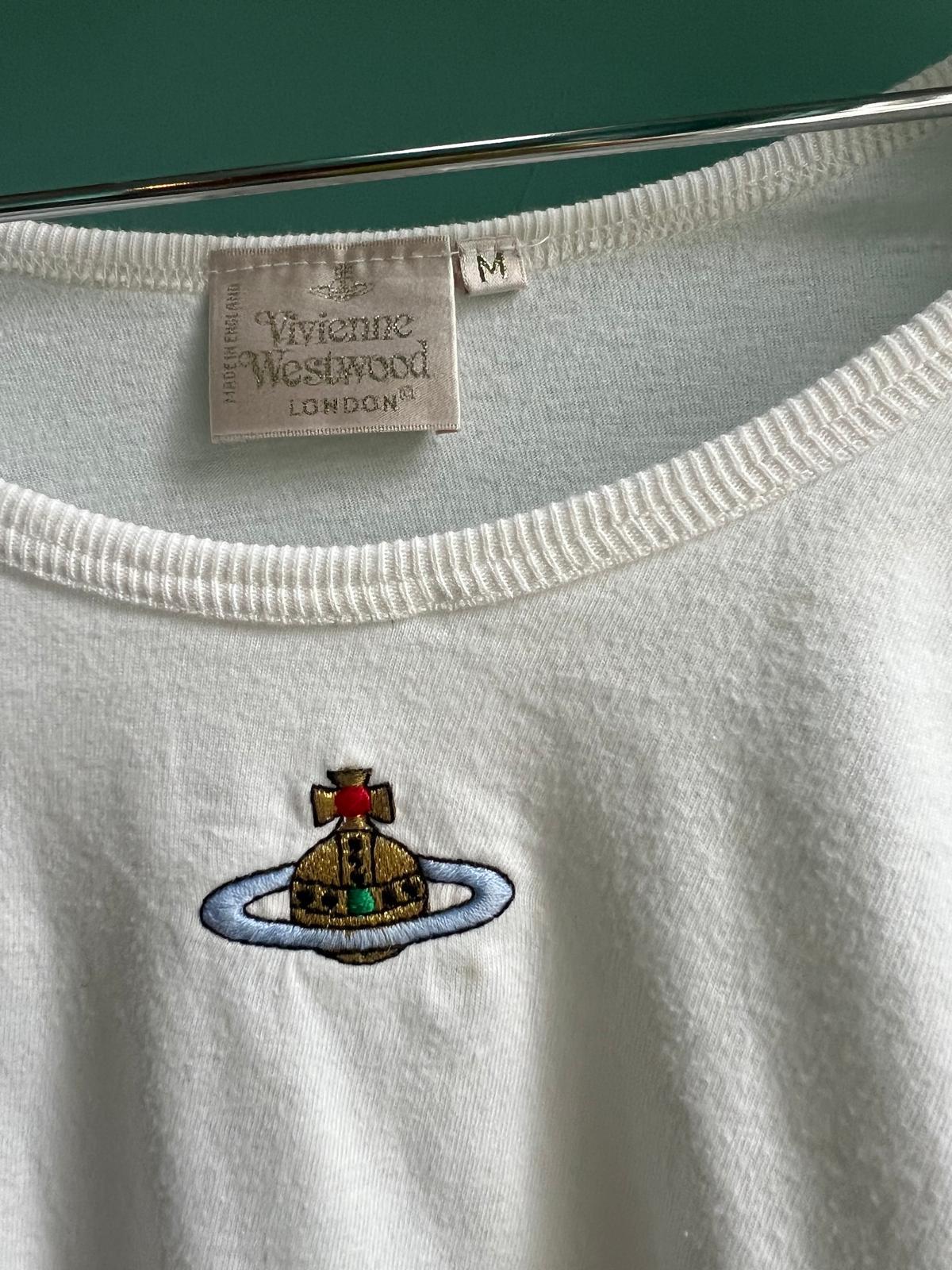Beige Iconic Vivienne Westwood Vintage 3/4 Sleeve Orb detail Baby Tee - T Shirt For Sale