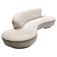Iconic Vladimir Kagan ‘Serpentine’ Sofa and Ottoman in Off-White Upholstery