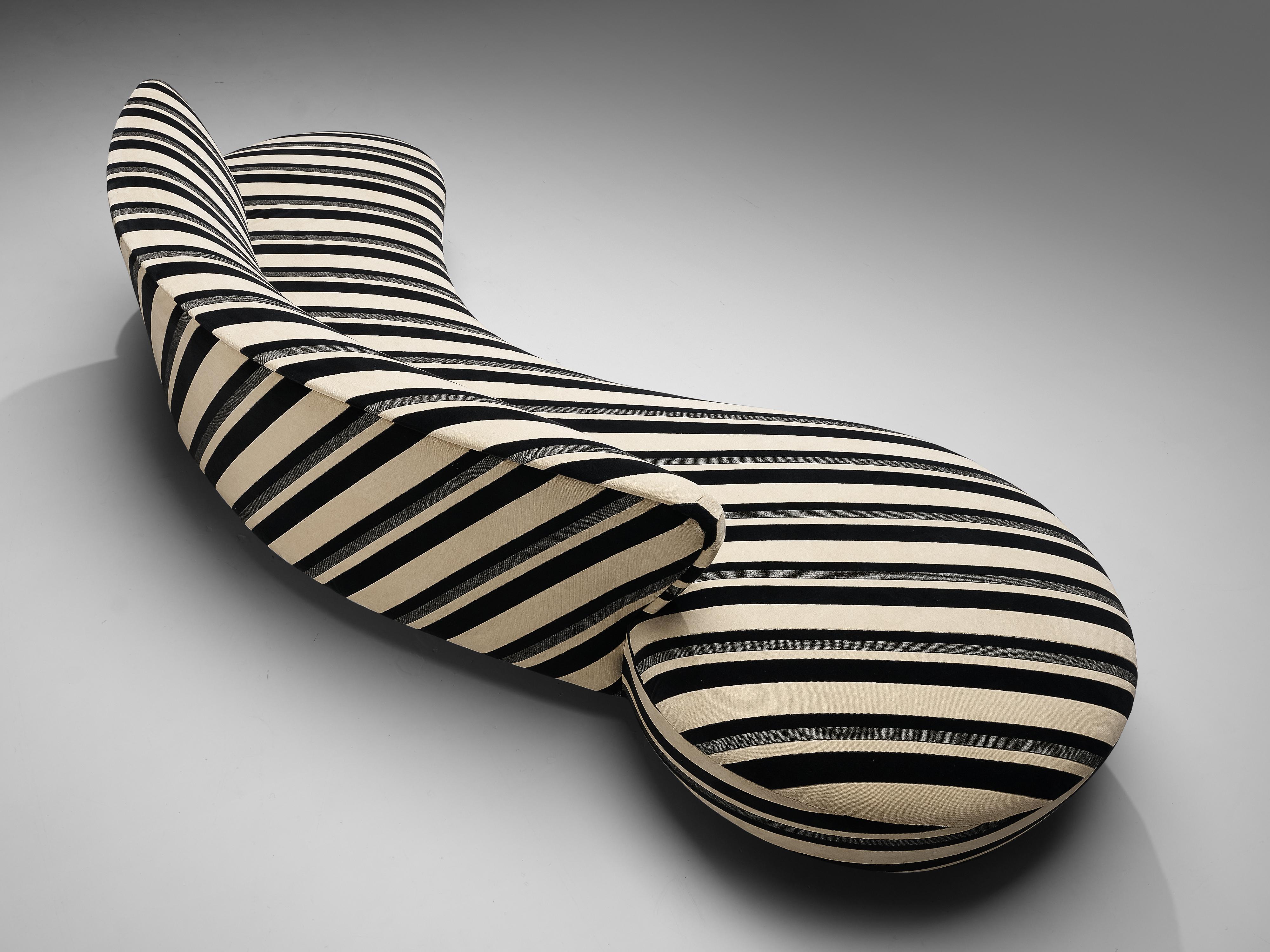 Late 20th Century Iconic Vladimir Kagan 'Serpentine' Sofa in Striped Upholstery