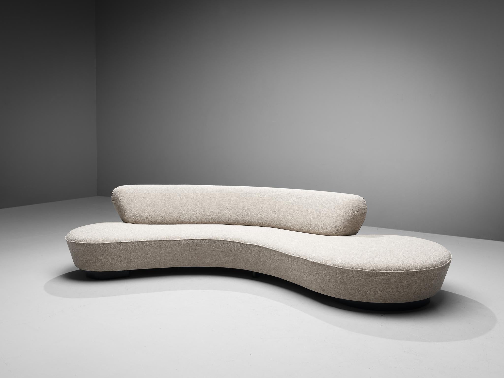 Fabric Iconic Vladimir Kagan ‘Serpentine’ Sofa in White Upholstery