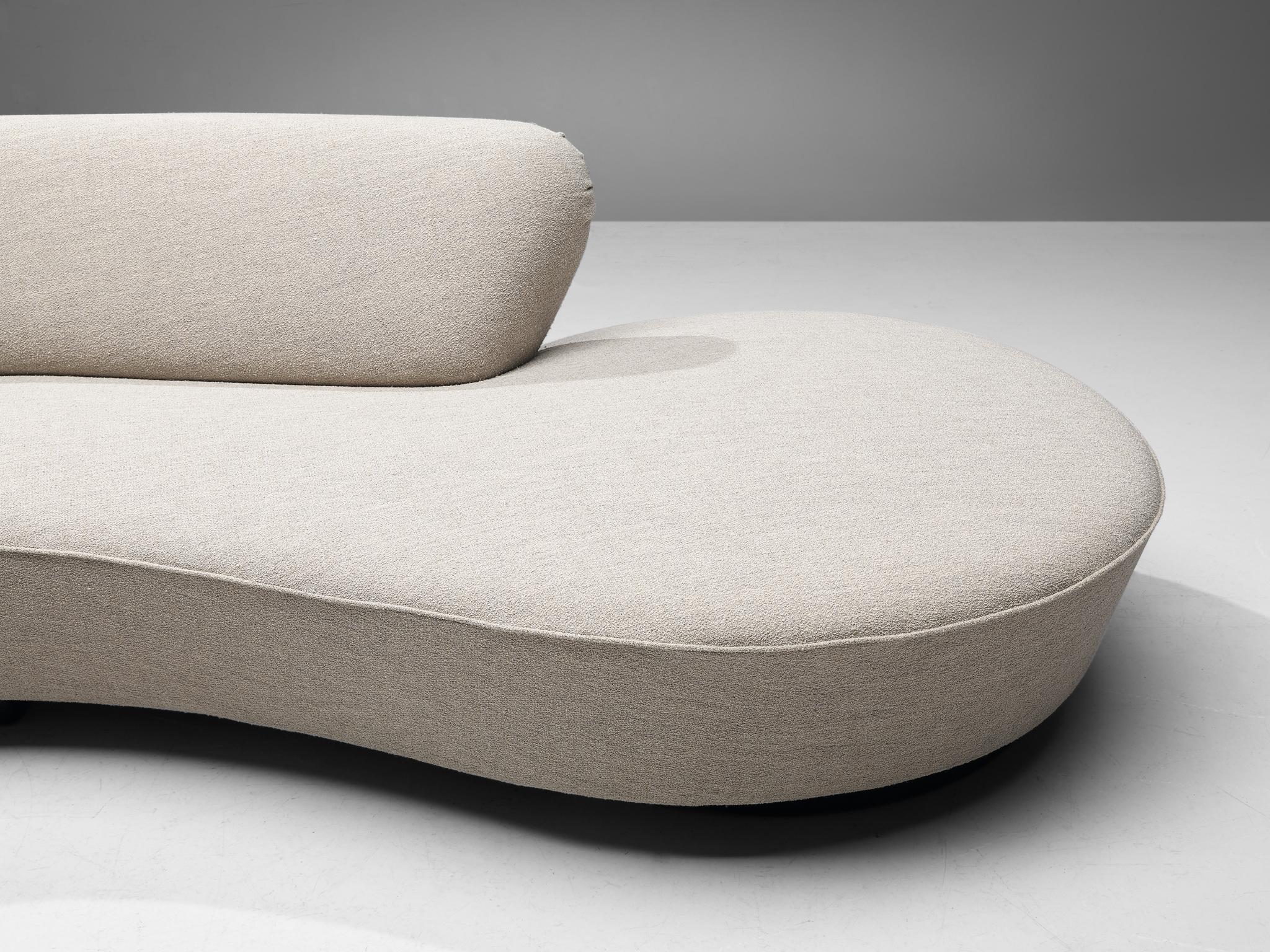 Fabric Iconic Vladimir Kagan ‘Serpentine’ Sofa in White Upholstery
