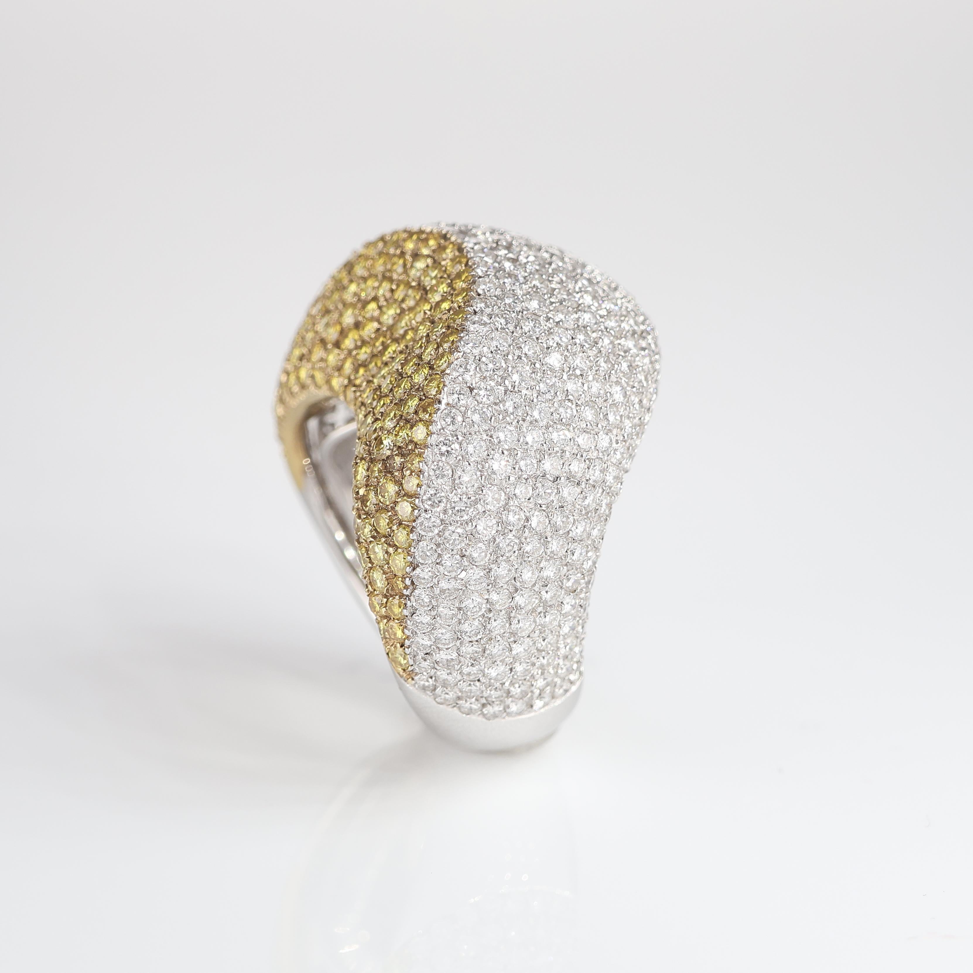 Iconic White Gold Band Ring with White and Yellow Diamonds, 4.10 Carats For Sale 6