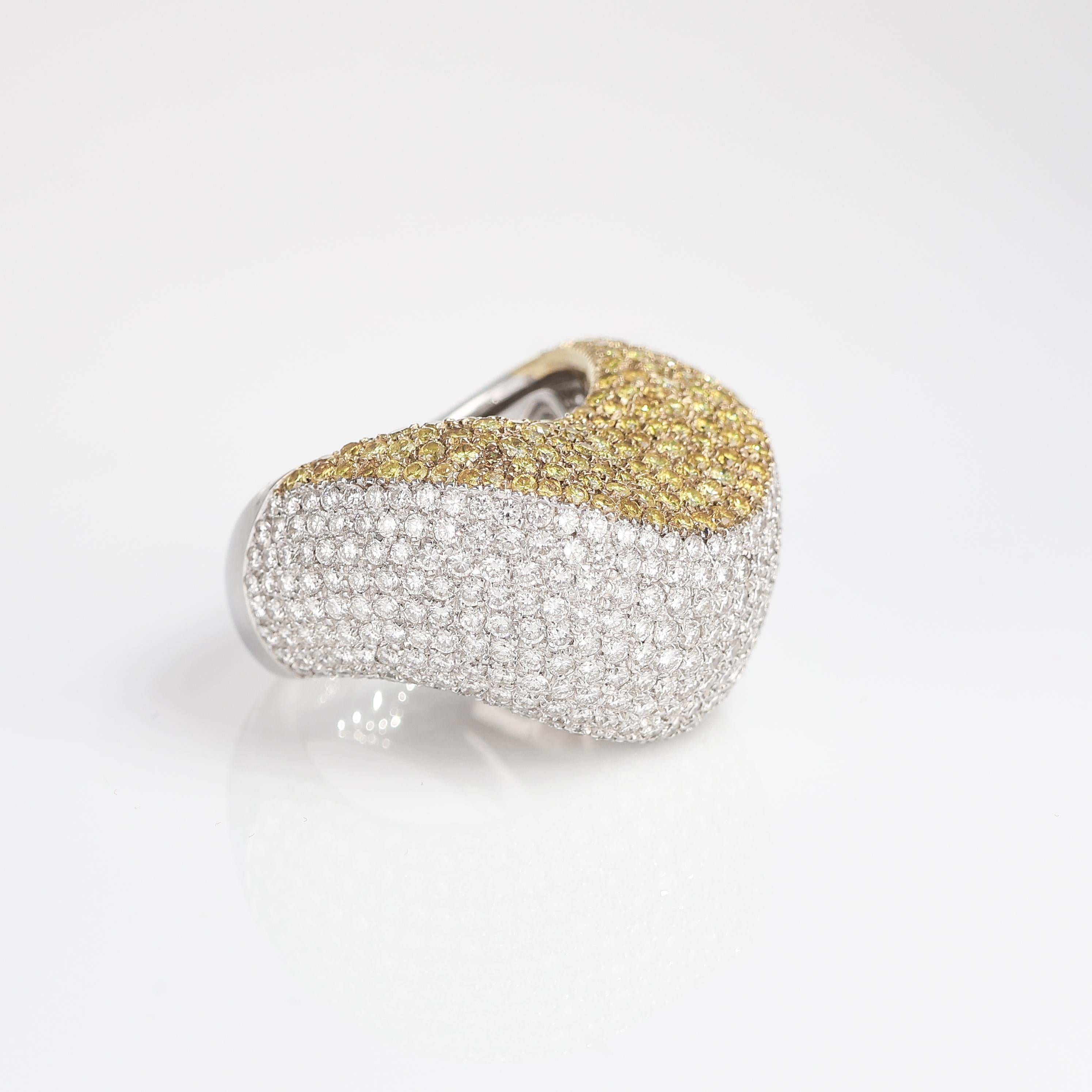 Brilliant Cut Iconic White Gold Band Ring with White and Yellow Diamonds, 4.10 Carats For Sale