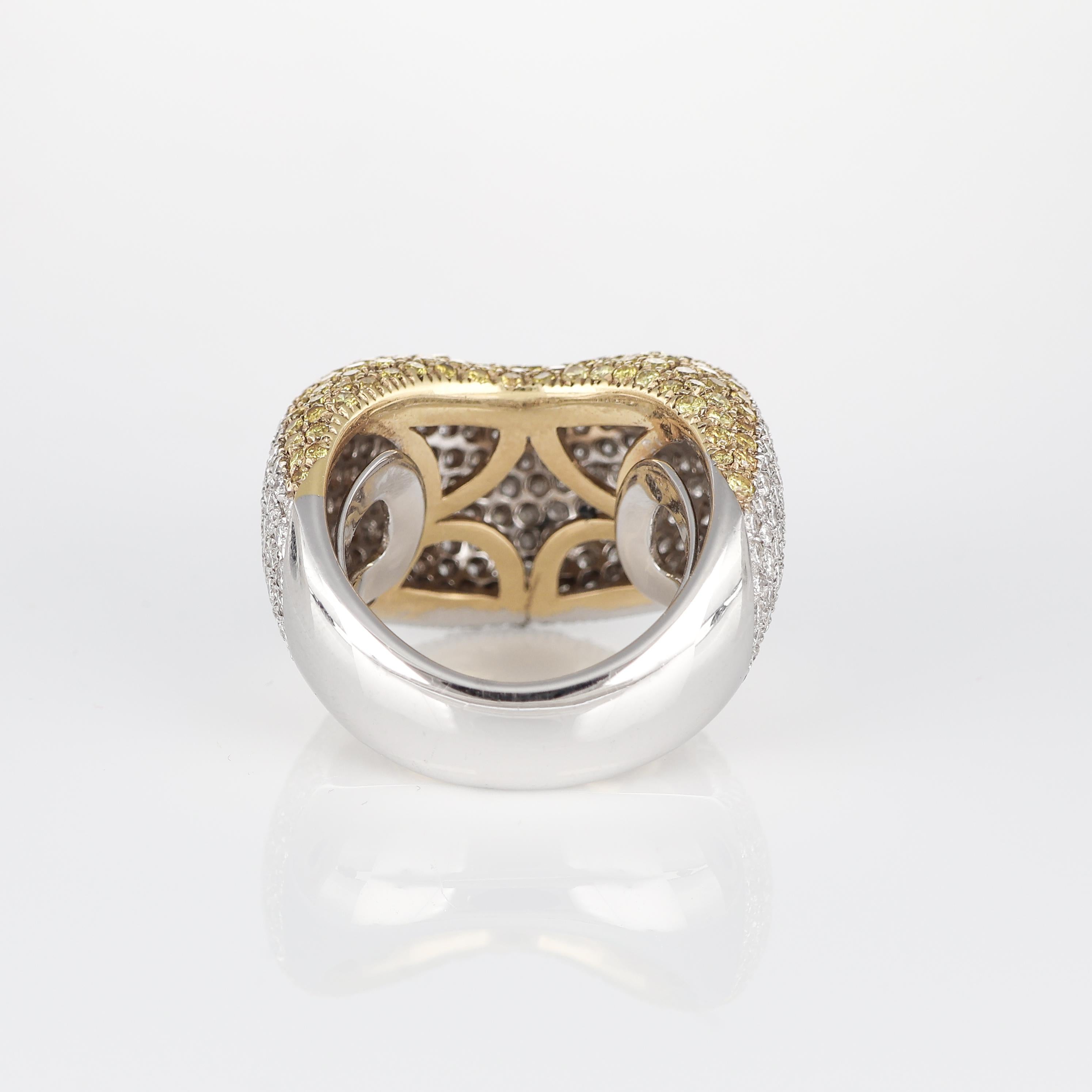 Iconic White Gold Band Ring with White and Yellow Diamonds, 4.10 Carats For Sale 1