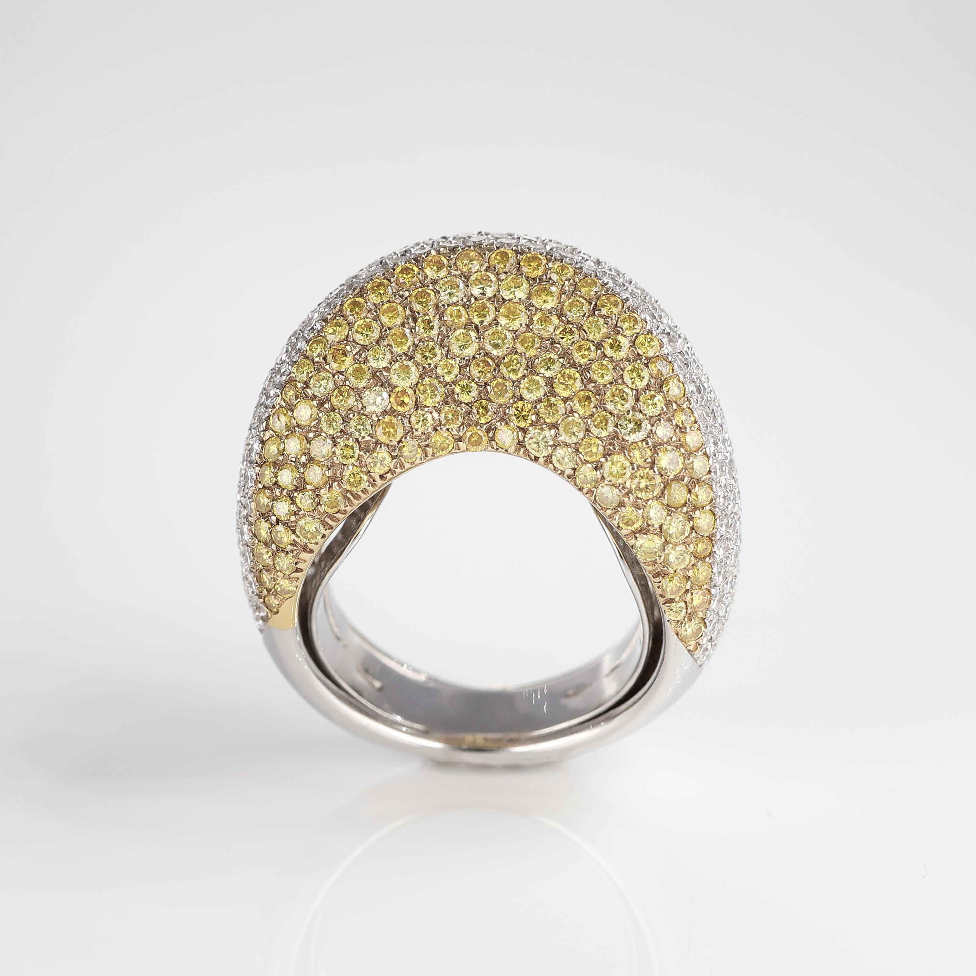 Iconic White Gold Band Ring with White and Yellow Diamonds, 4.10 Carats For Sale 2