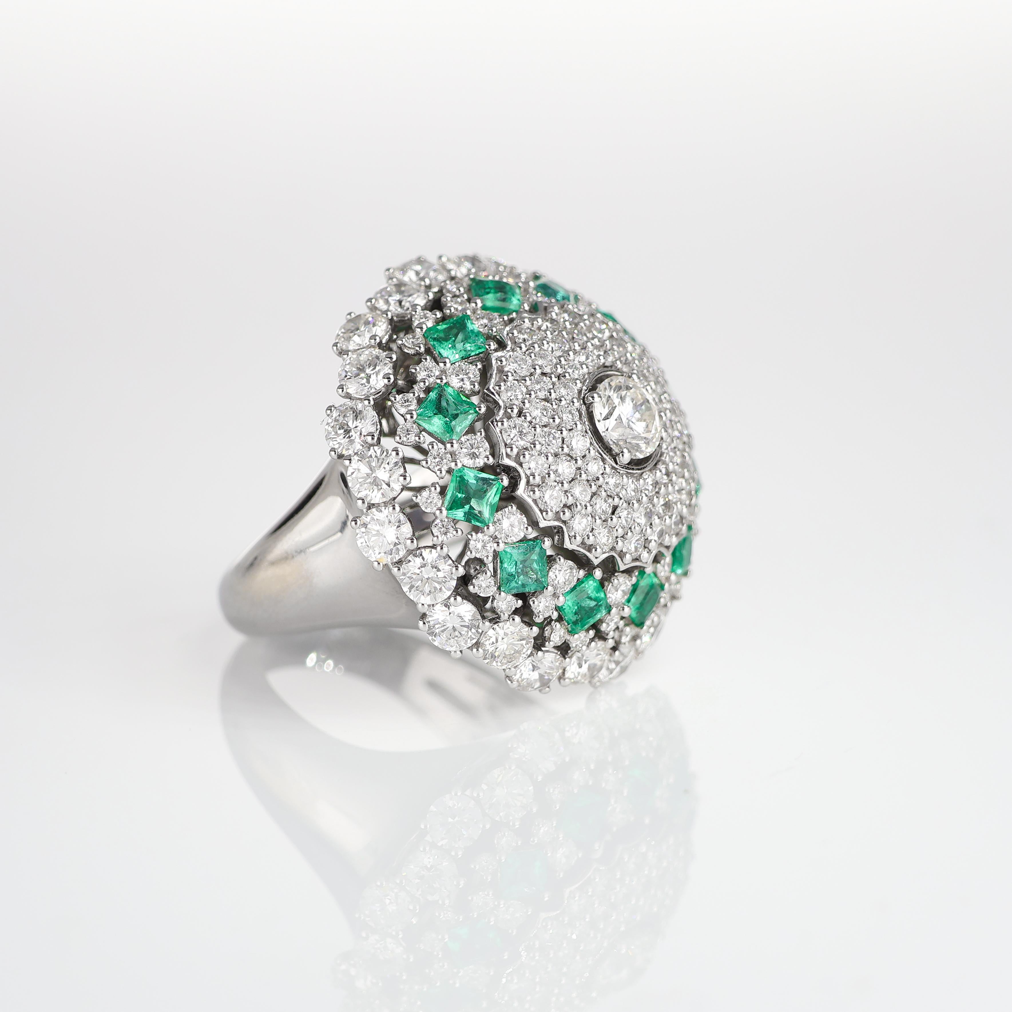 IMPORTANT NOTE:
✔ No additional costs will be added to this order.
✔ Shipping and customs duties are fully covered by us.
--------------------
This luxurious 18K white gold dome ring showcases a stunning pavé of natural round-cut white diamonds