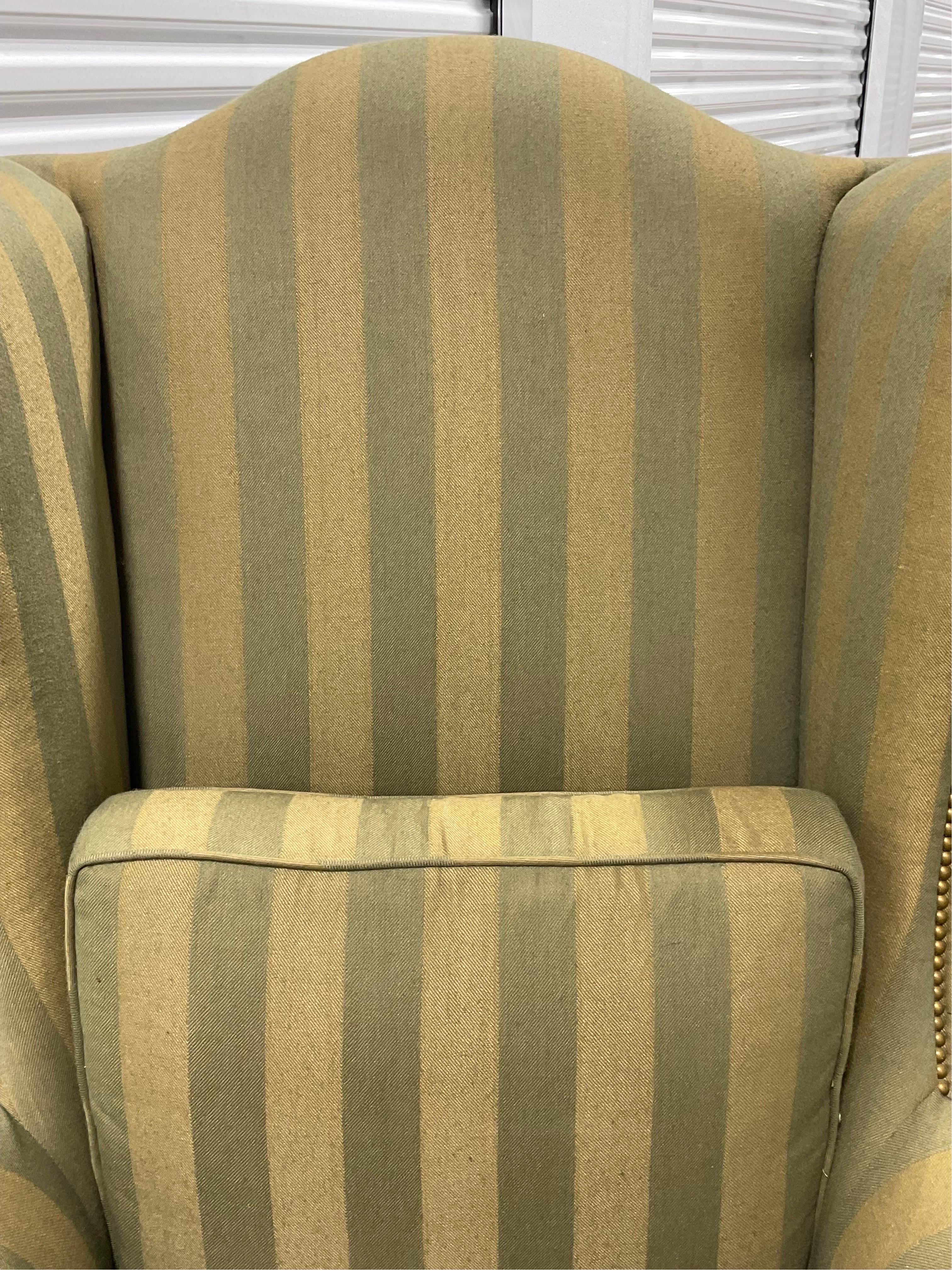 Icónico respaldo reclinable William & Mary de Lee Jofa en venta 5