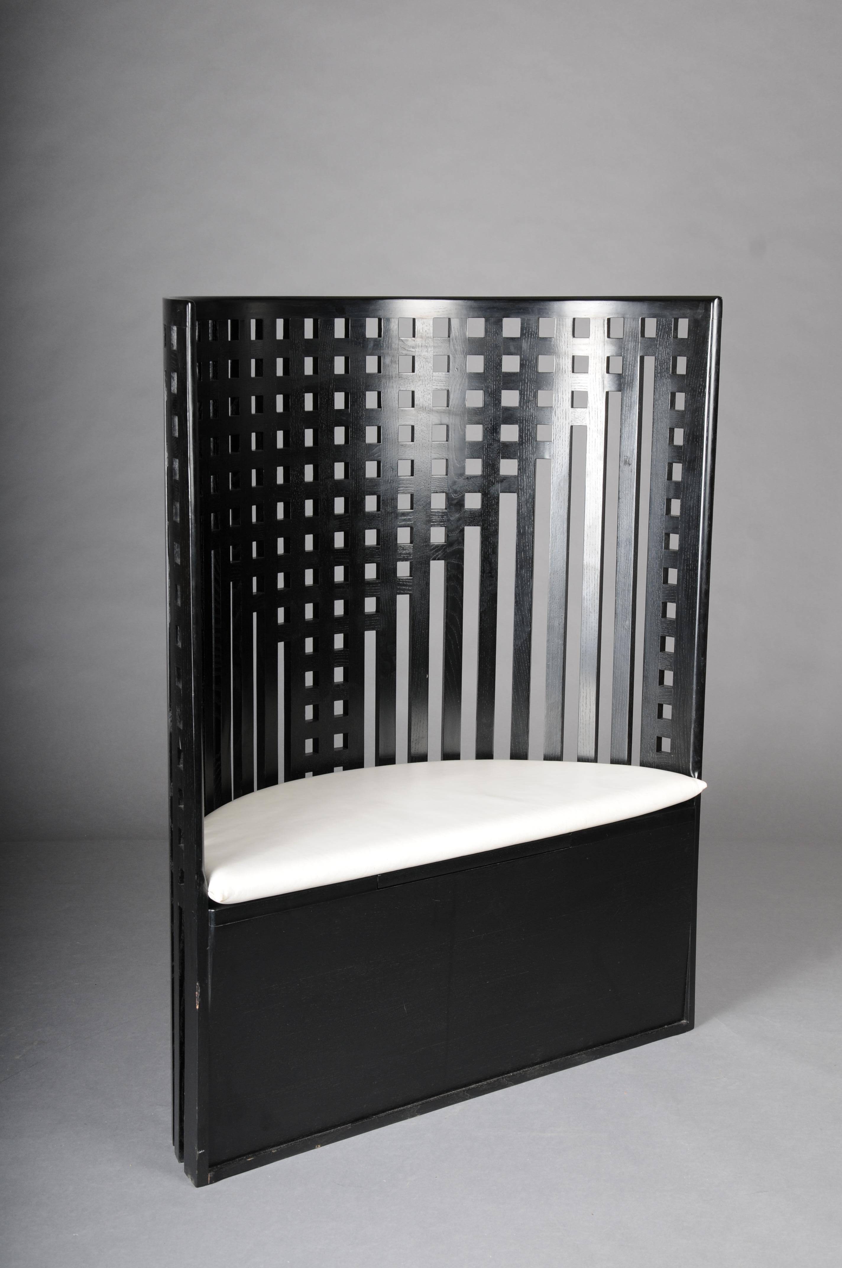 Iconic Willow Chiar nr. 312 by Charles after Rennie Mackintosh For Sale 1