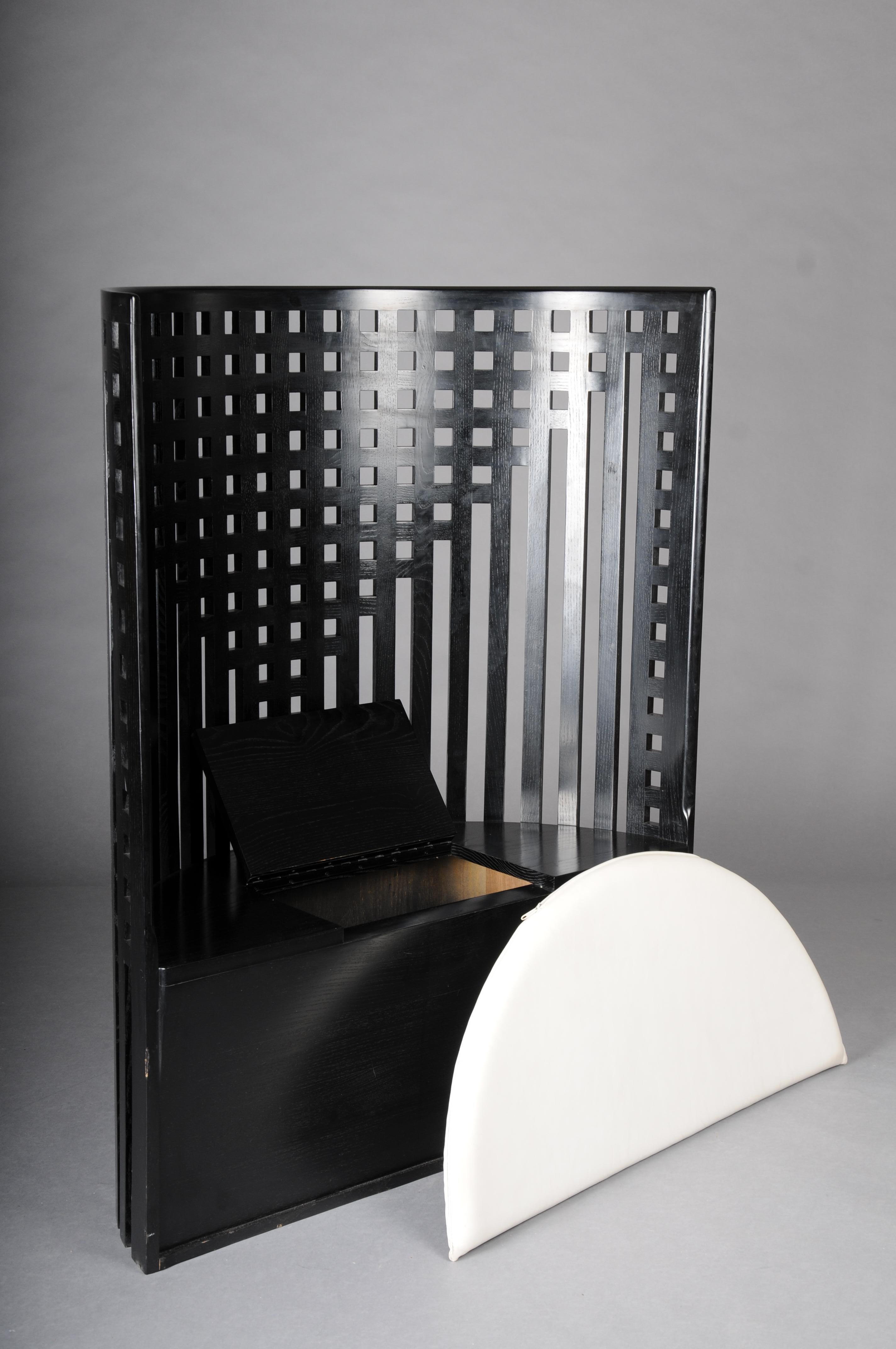 Iconic Willow Chiar nr. 312 by Charles after Rennie Mackintosh For Sale 2