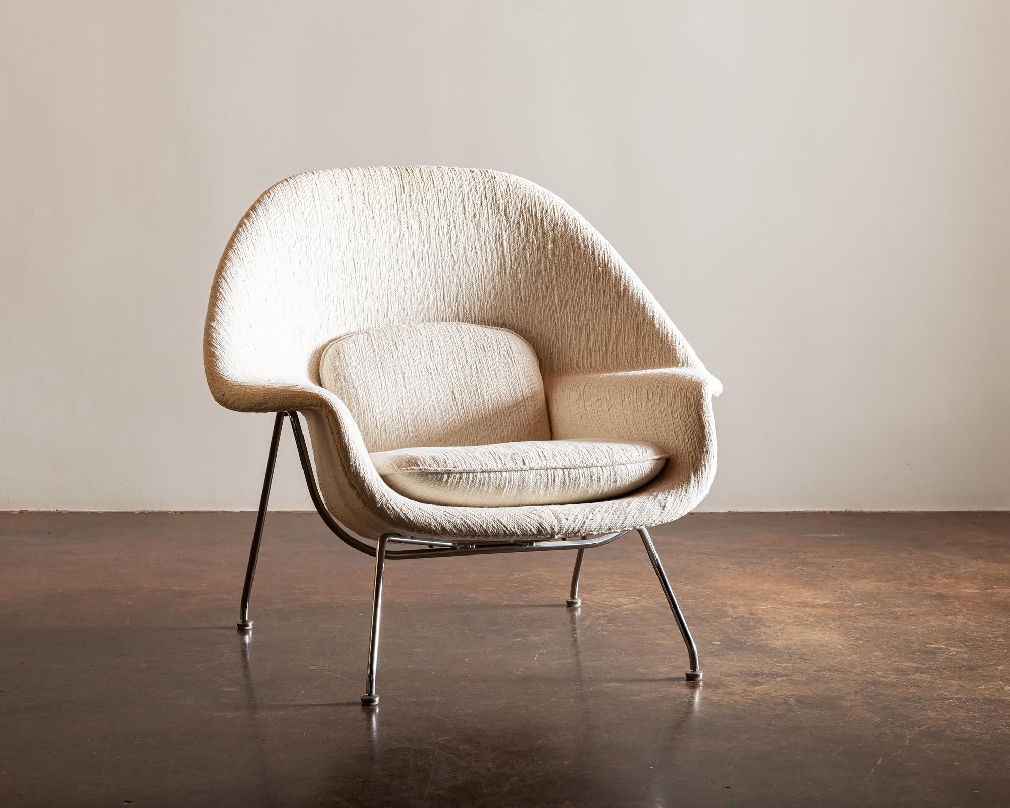 Iconic Womb Chair and Ottoman by Eero Saarinen for Knoll, United States, 1960s In Good Condition In Sylacauga, AL