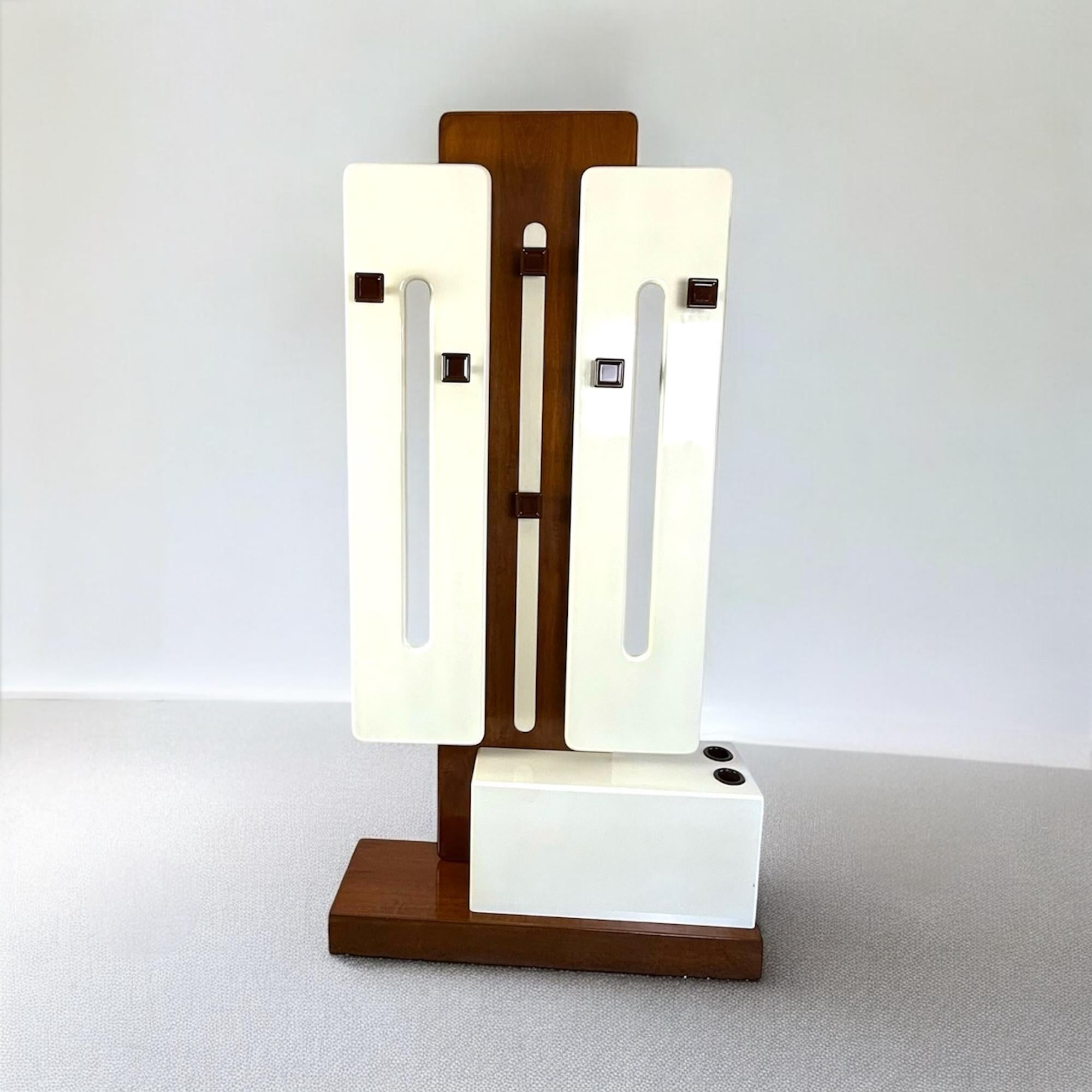 Iconic Wooden Coat Hanger by Luigi Sormani, 1970s For Sale 5