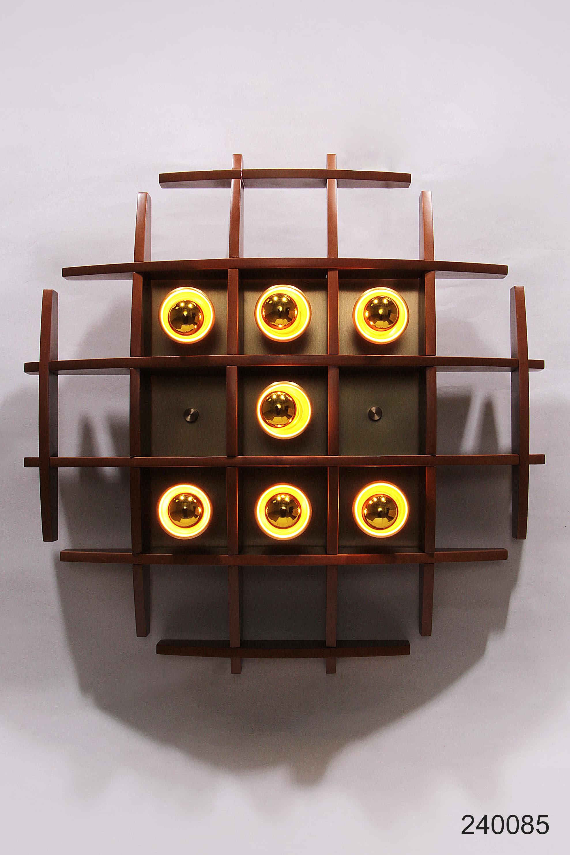 Iconic Wooden wall lamp by Angelo Brotto, 1960s design For Sale 6